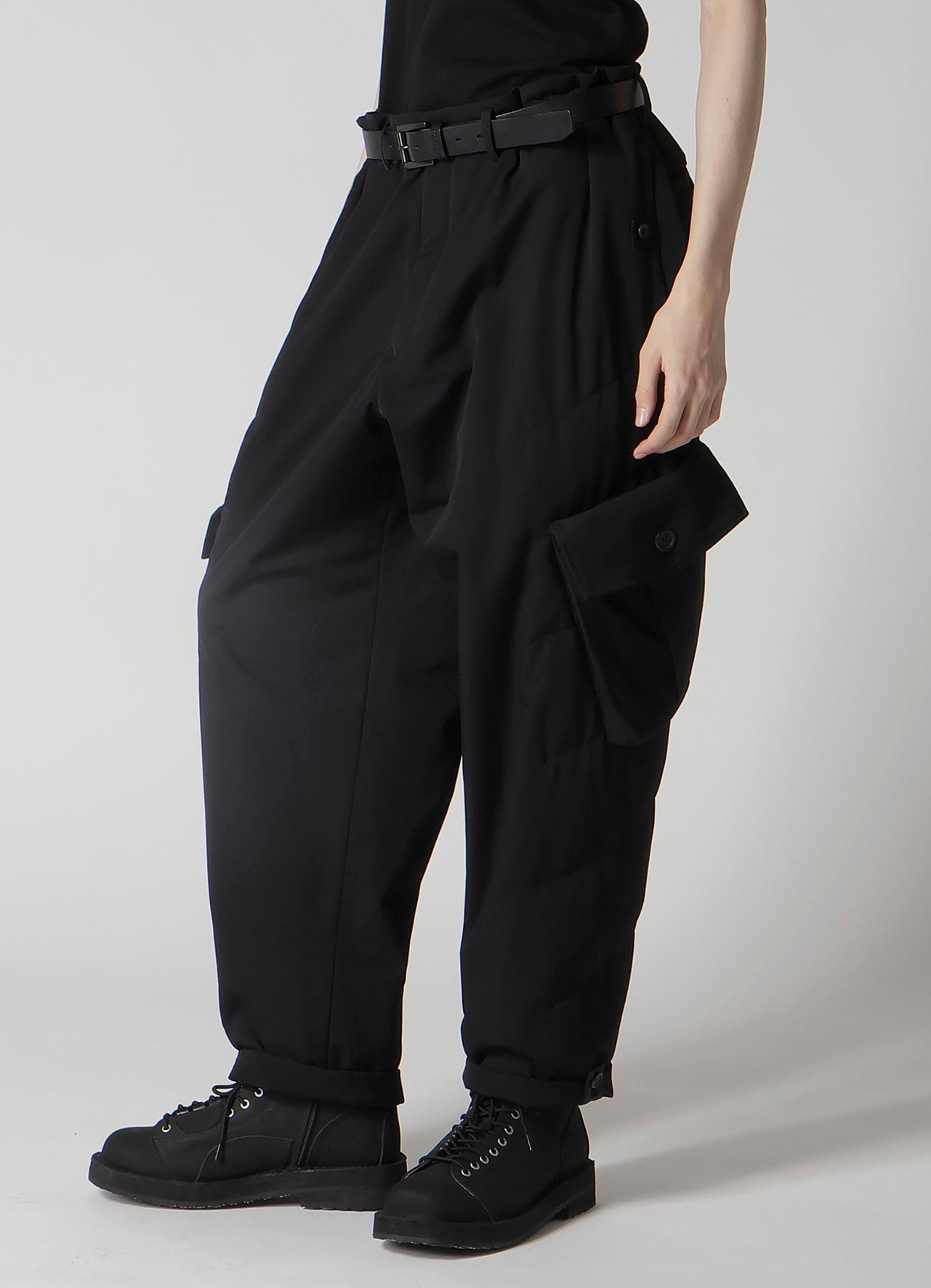 WOOL GABARDINE POCKET DETAIL PADDED PANTS