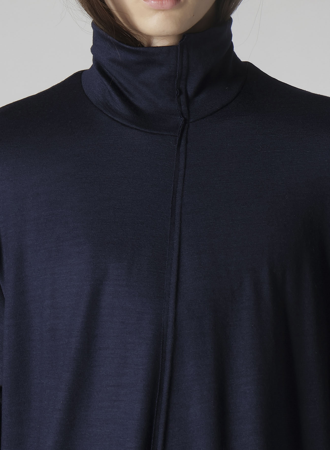 WOOL SINGLE JERSEY PANELED TURTLE NECK PO