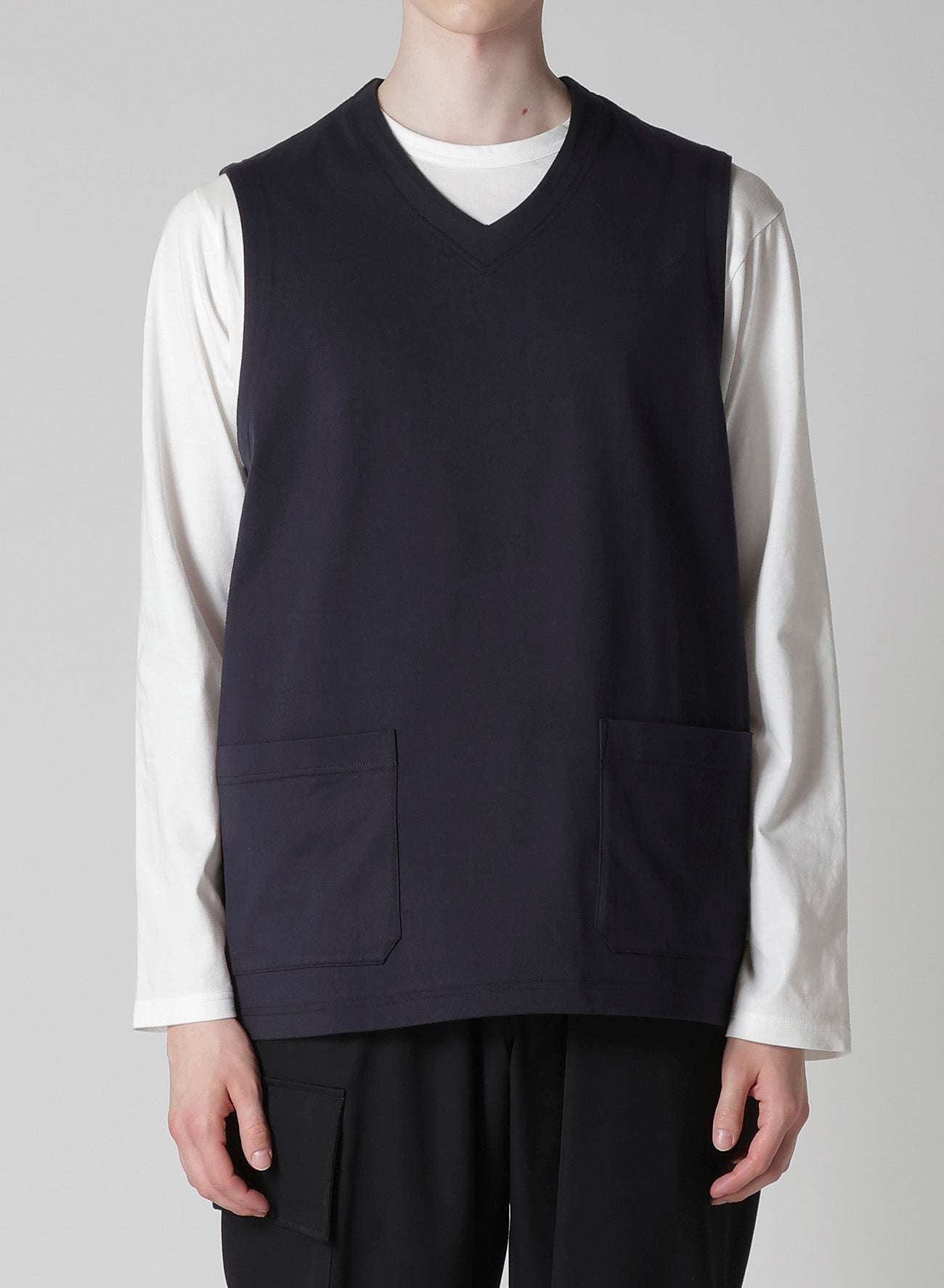 HIGH DENSITY JERSEY POCKET DETAIL VEST
