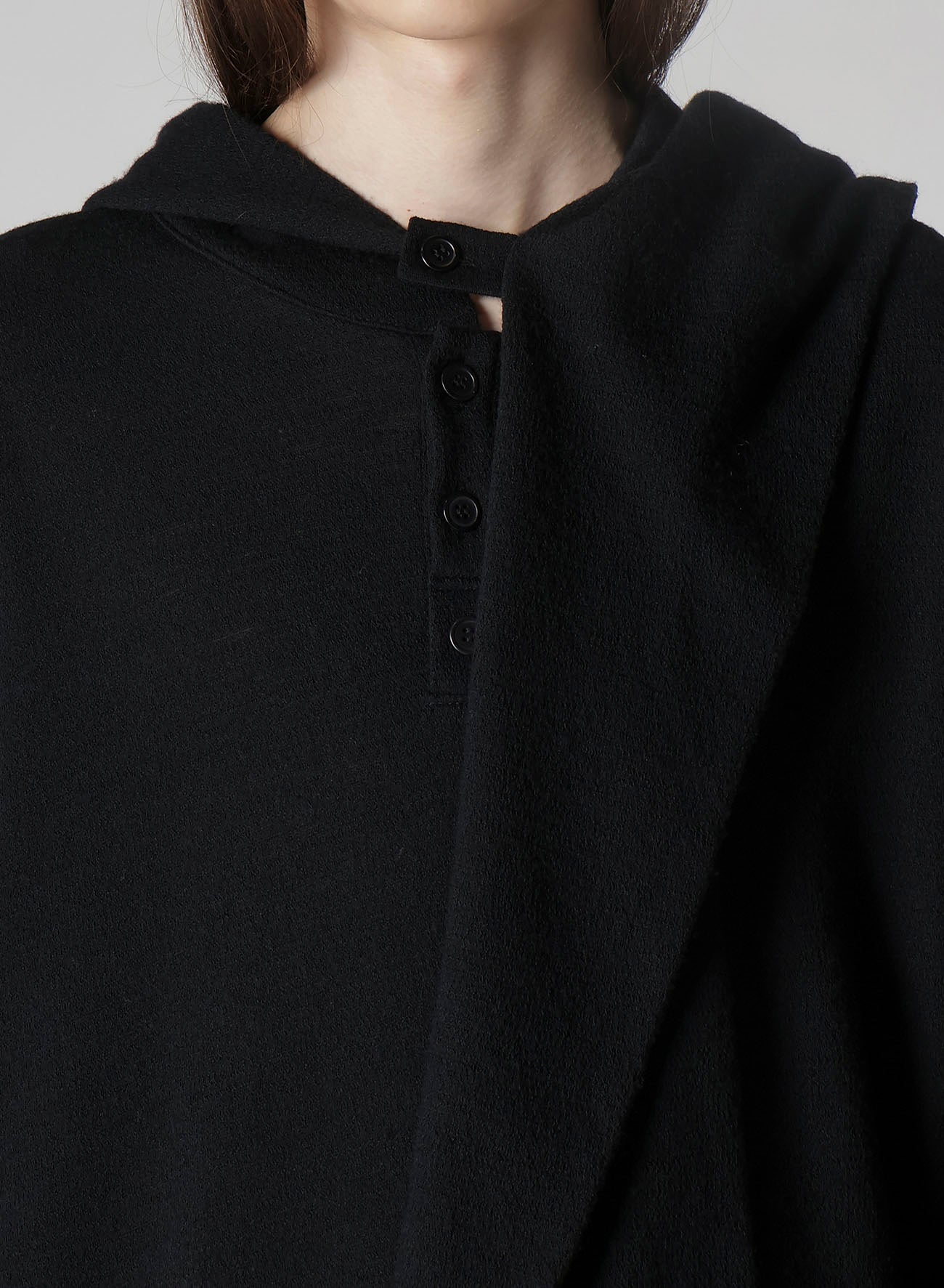 WOOL HOUNDSTOOTH JACQUARD HENLEY NECK HOOD T