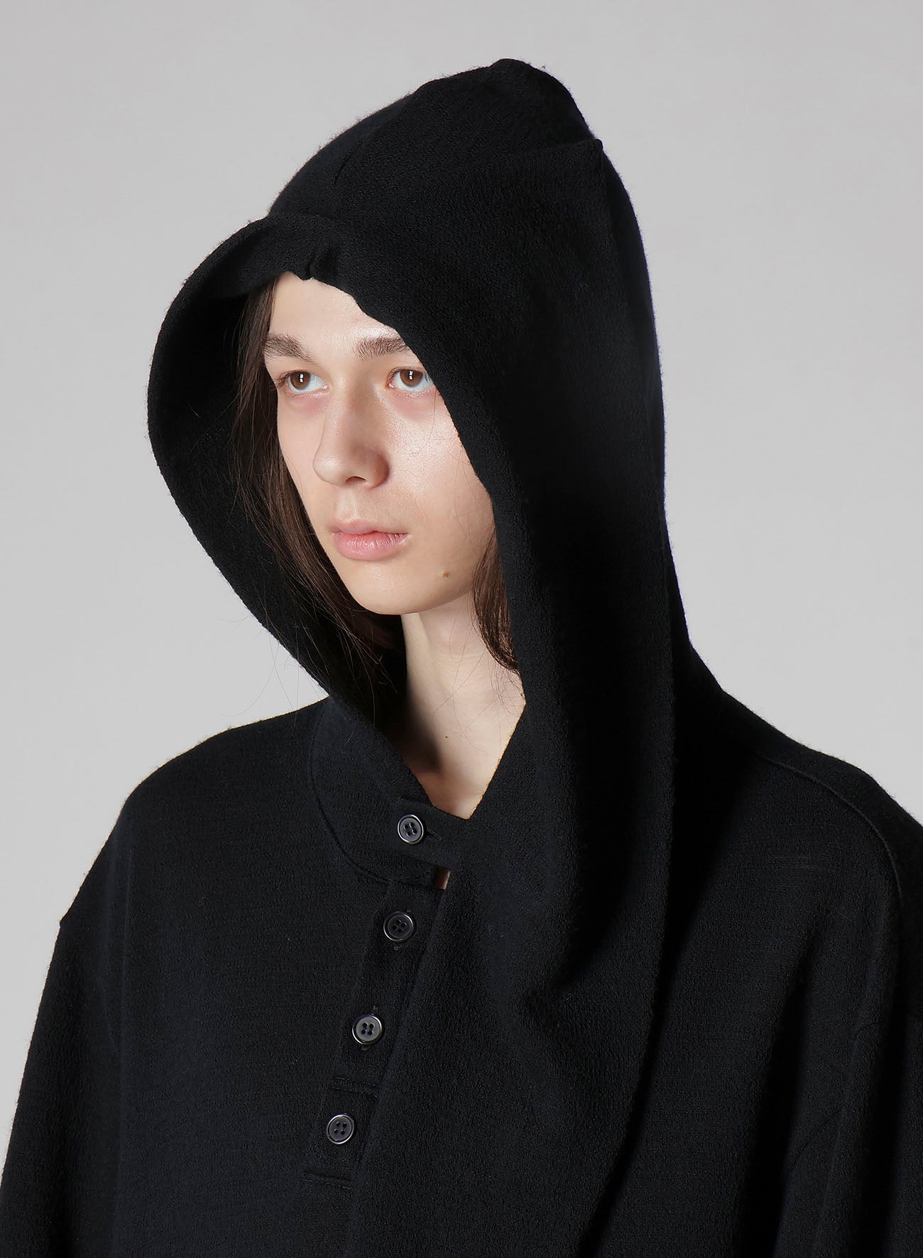 WOOL HOUNDSTOOTH JACQUARD HENLEY NECK HOOD T