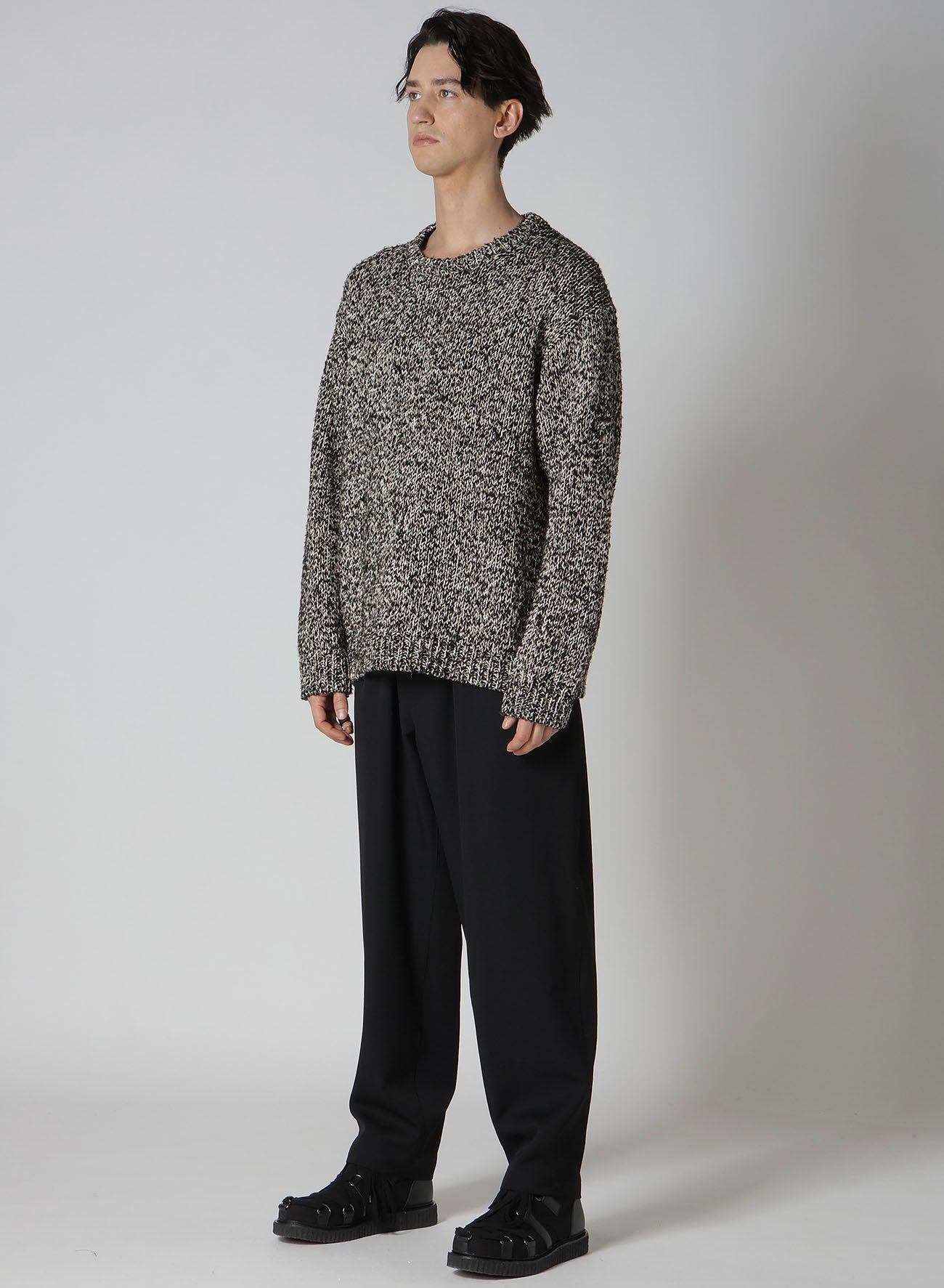 3G PLAIN STITCH ROUND NECK KNIT