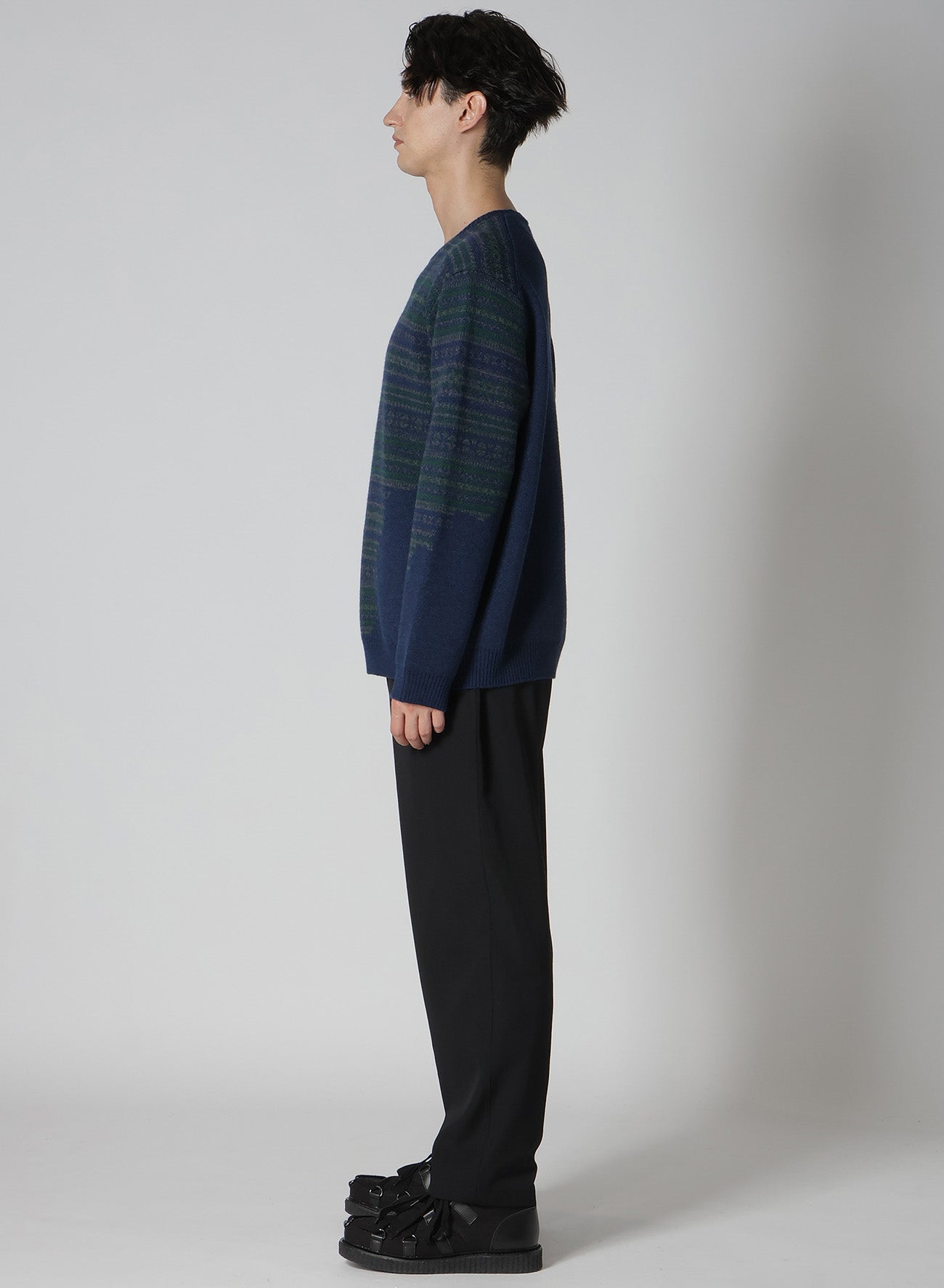 WORMHOLE ROUND NECK KNIT