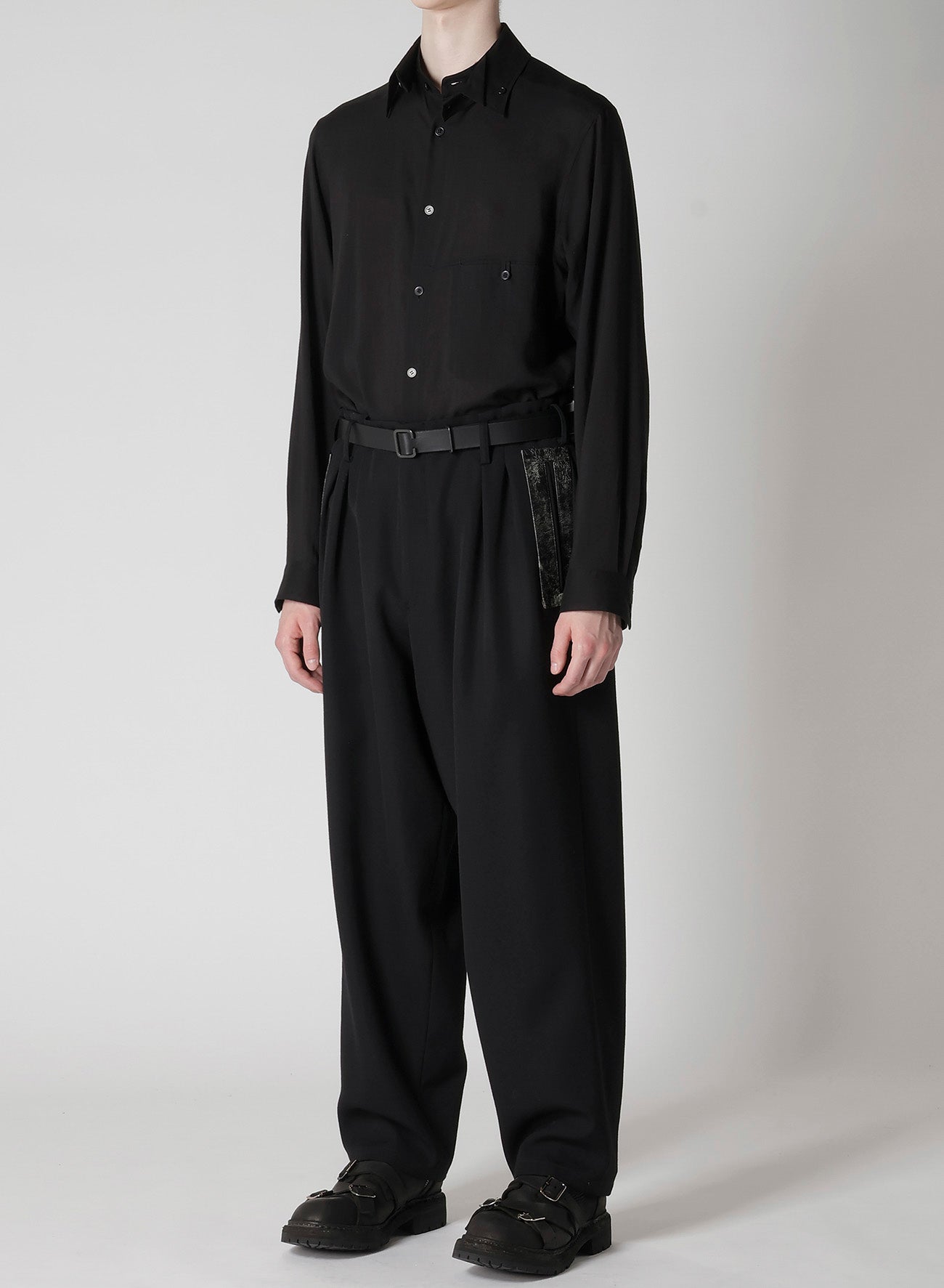 ARMY GABARDINE SIDE PATCH PANTS