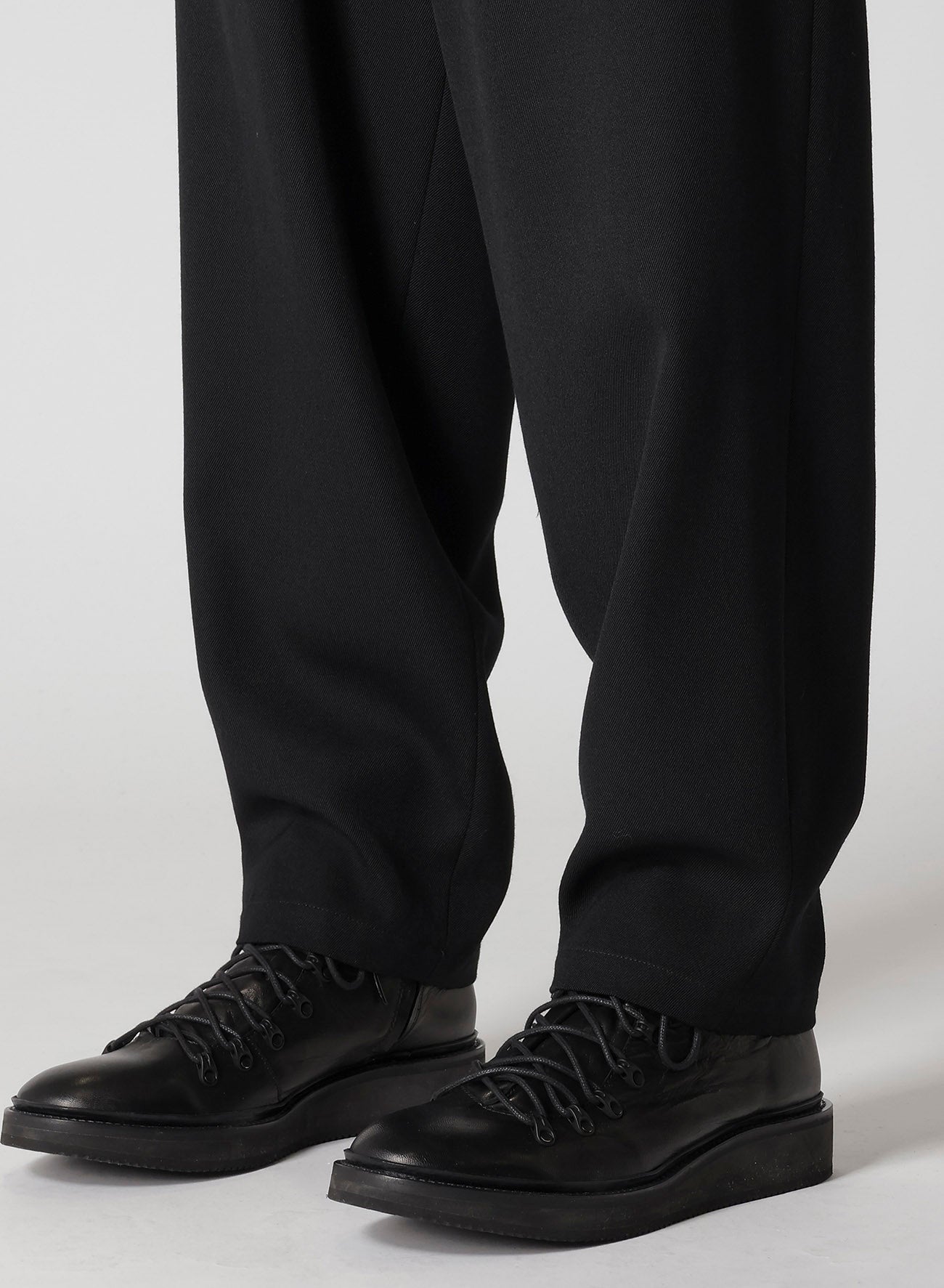 ARMY GABARDINE BACK LOOP TAB PANTS