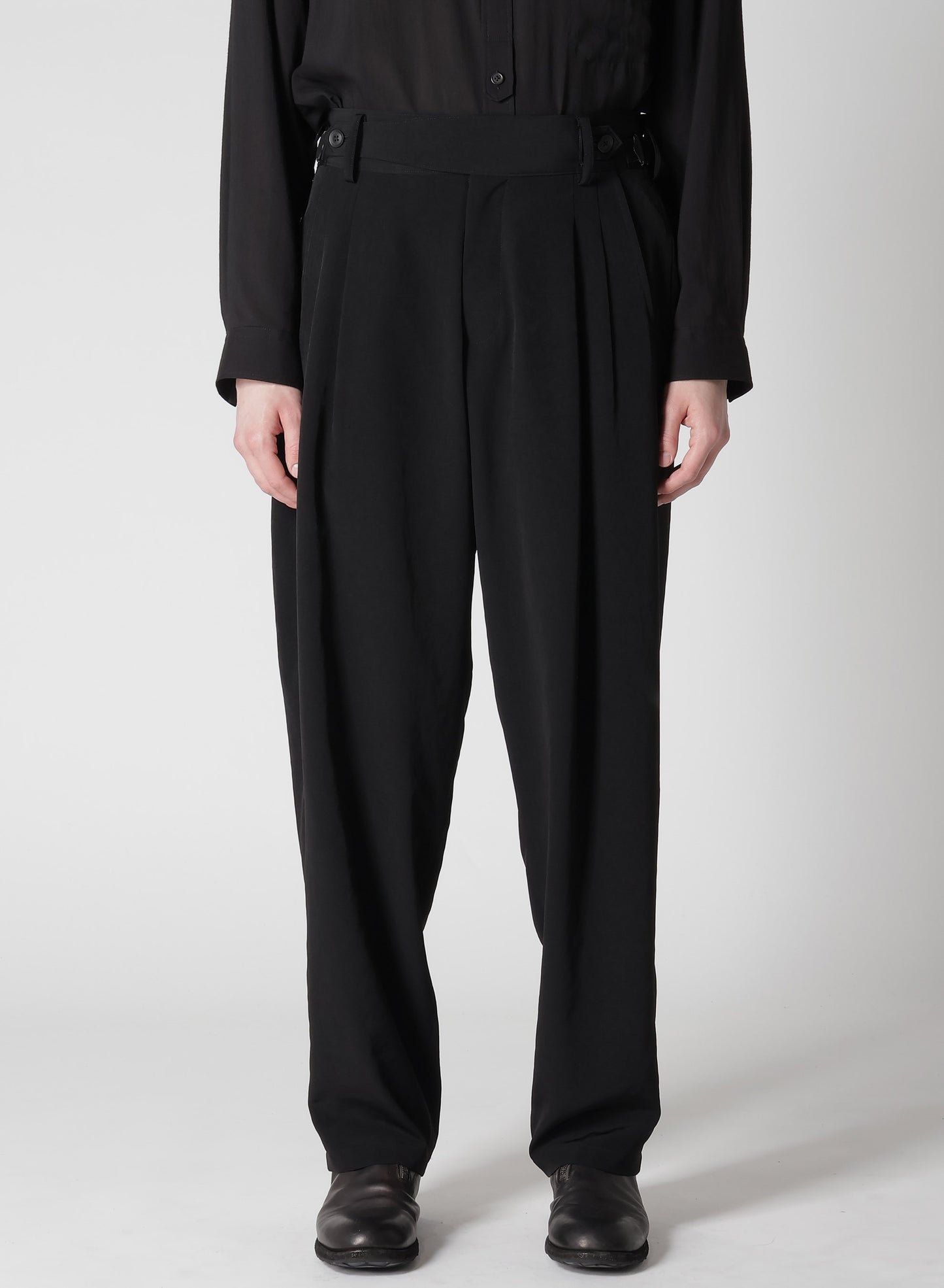 TA TUXEDO GURKA PANTS