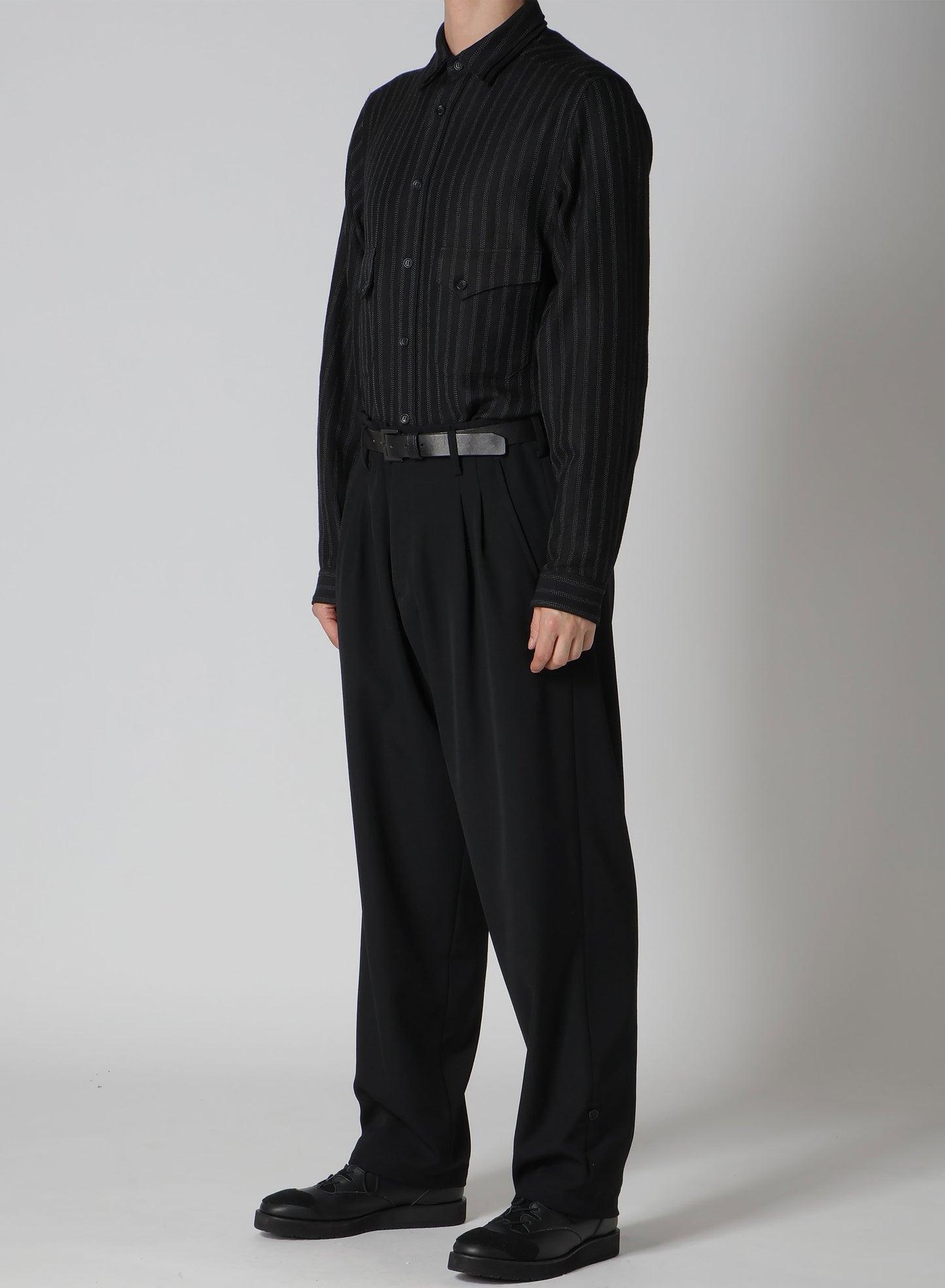 WOOL GABARDINE 2TUCKS TAB PANTS