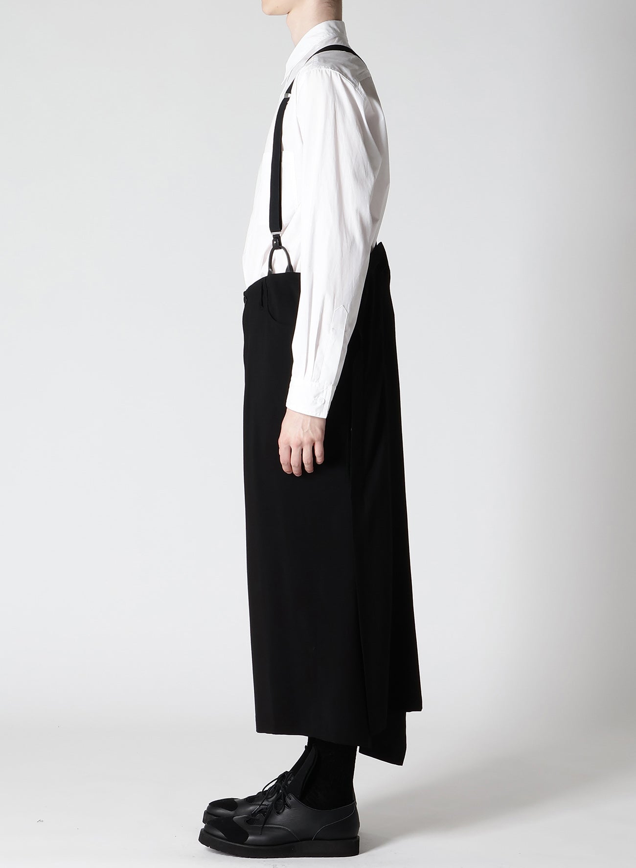 Cu/Ry/S GABARDINE RIGHT SIDE VENTS SKIRT