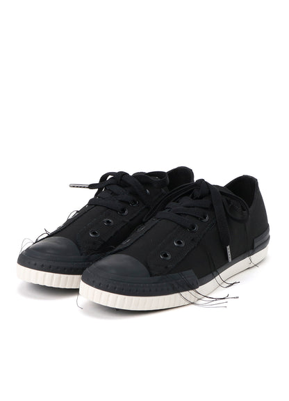 8/CN CANVAS LOW TOP SLIP ON SNEAKER