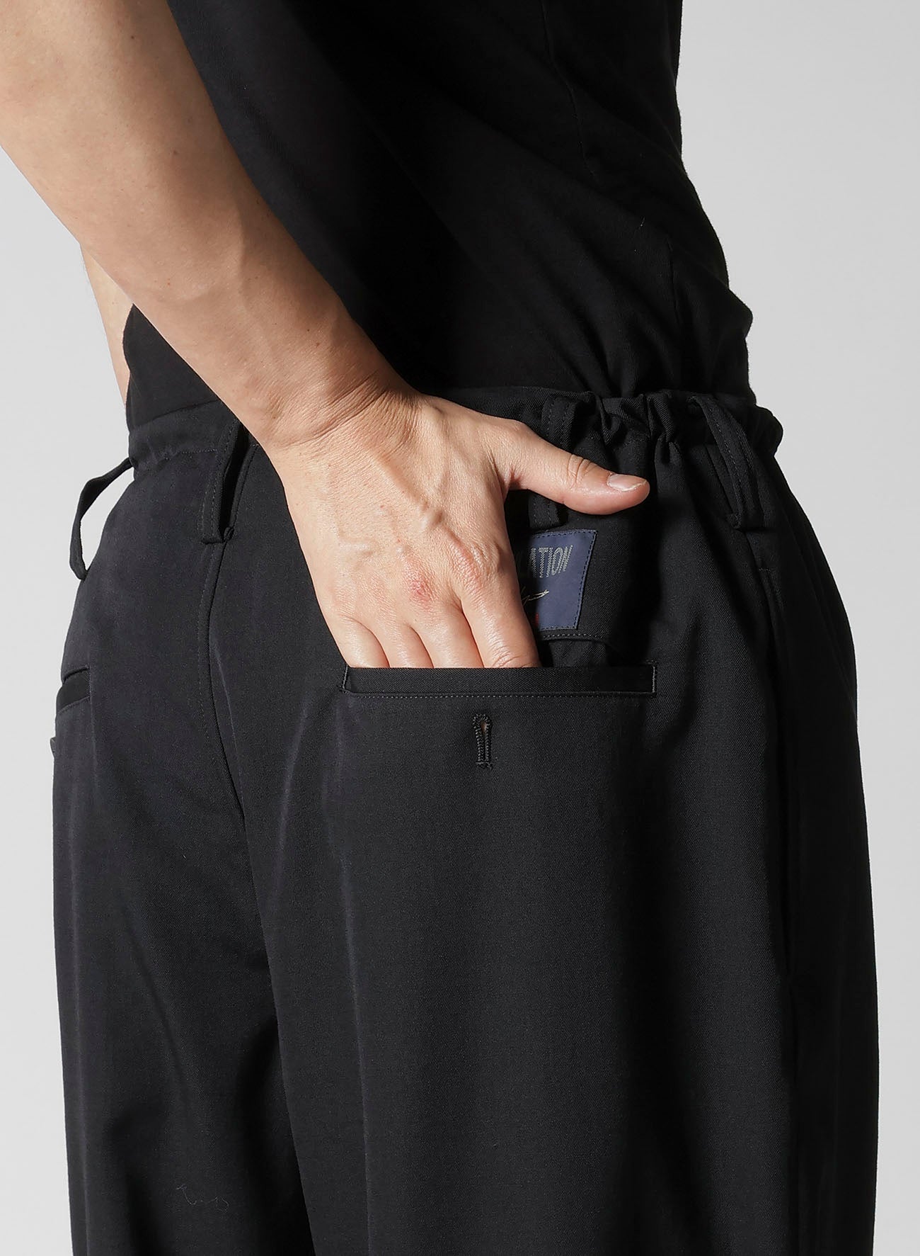 REGULATION GABARDINE CLASSIC DRAWSTRING PANTS