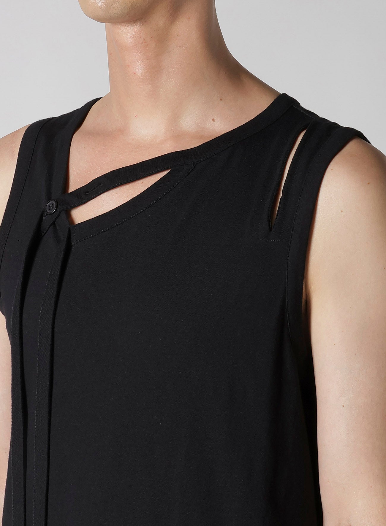 SINGLE JERSEY BINDER V NECK TANK TOP