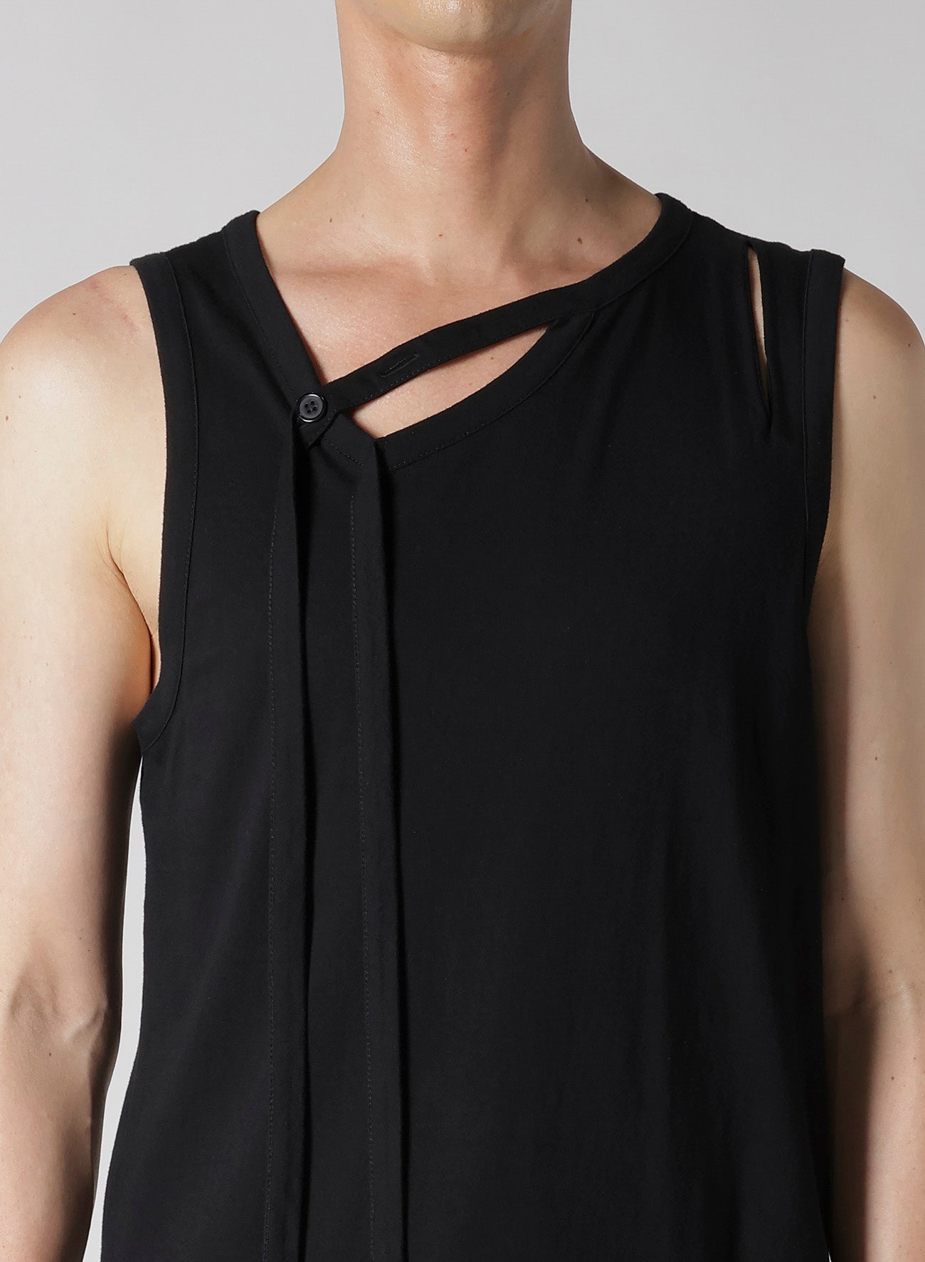 SINGLE JERSEY BINDER V NECK TANK TOP