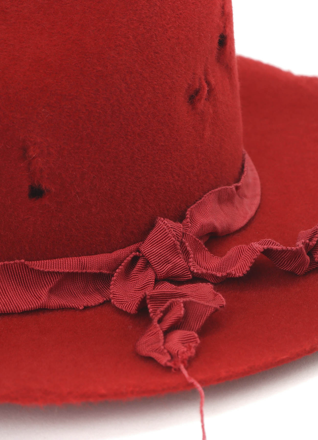 DAMAGE PROCESSED FUR HAT