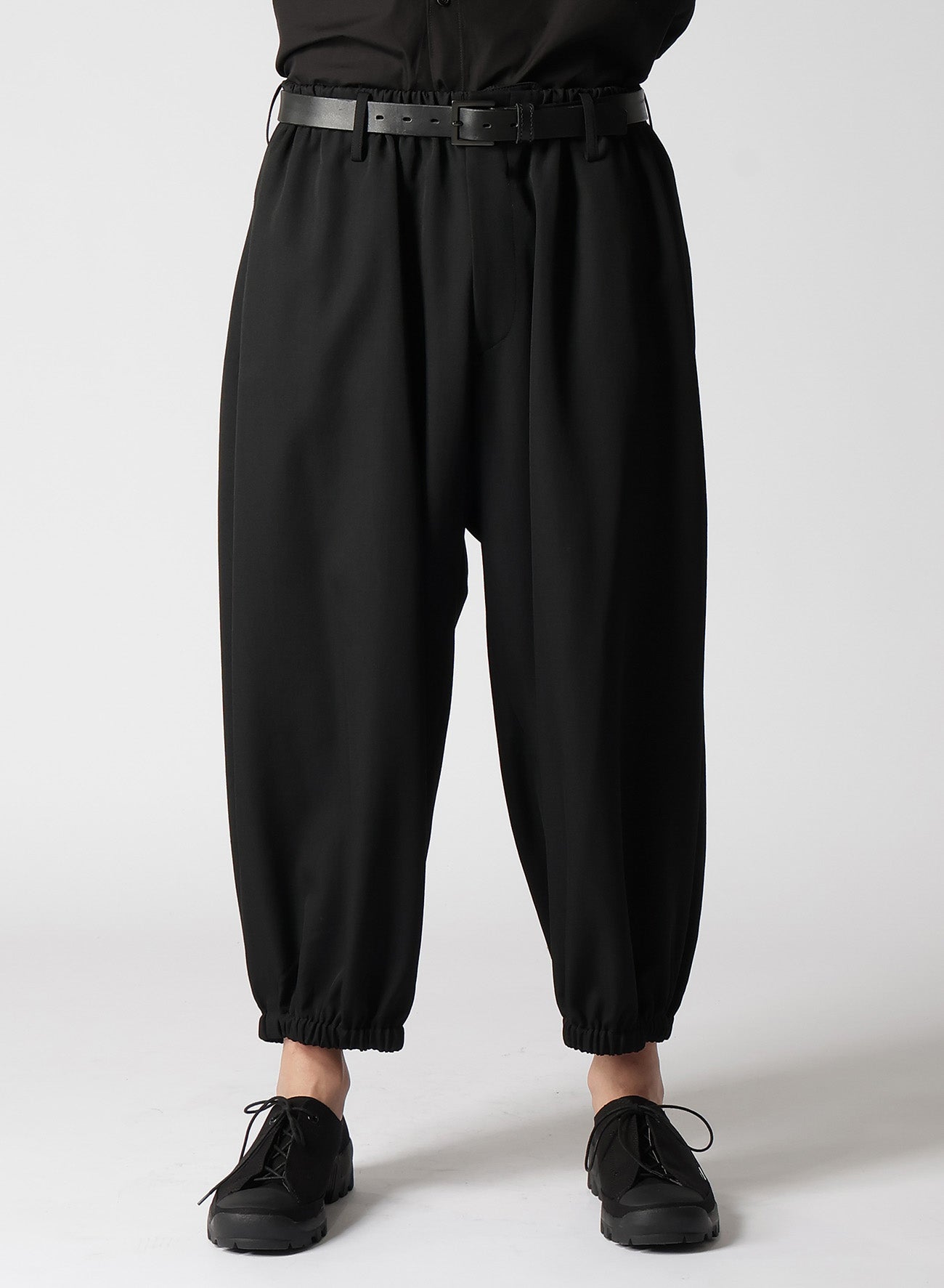 GABARDINE U-GATHER CROPPED PANTS