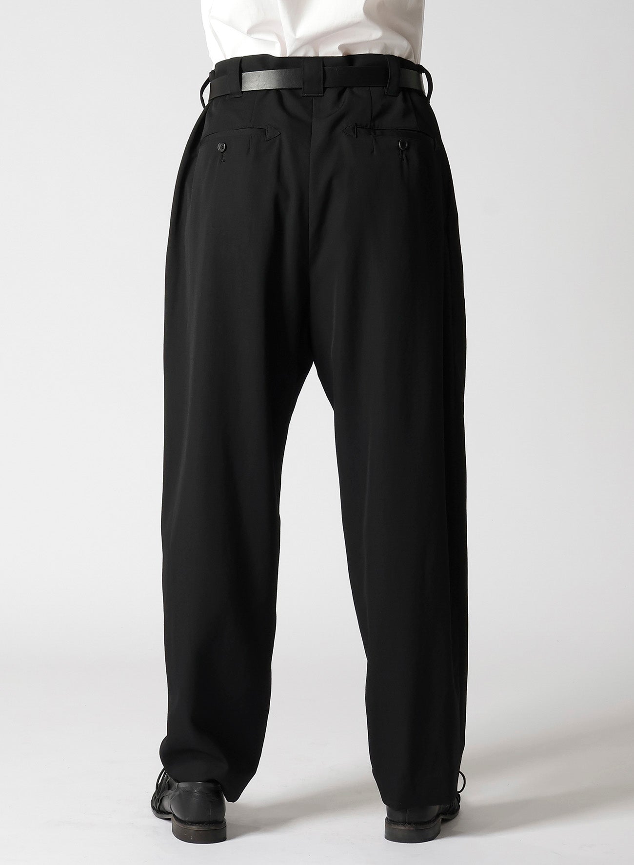 WOOL GABARDINE SINGLE WELT POCKETED PANTS