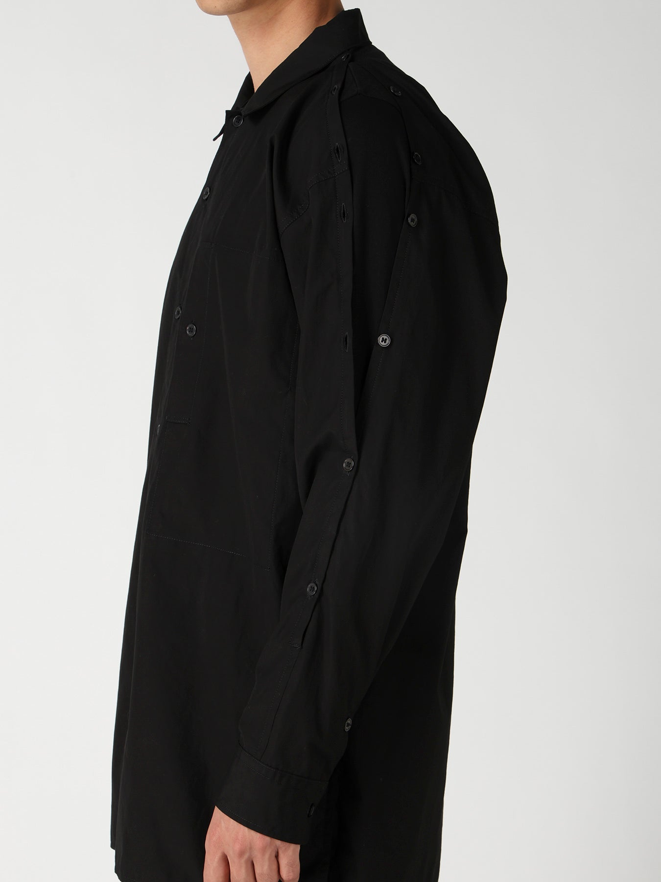 CHAIN STITCH BROAD OPEN COLLAR SHOULDER SLIT BLOUSE