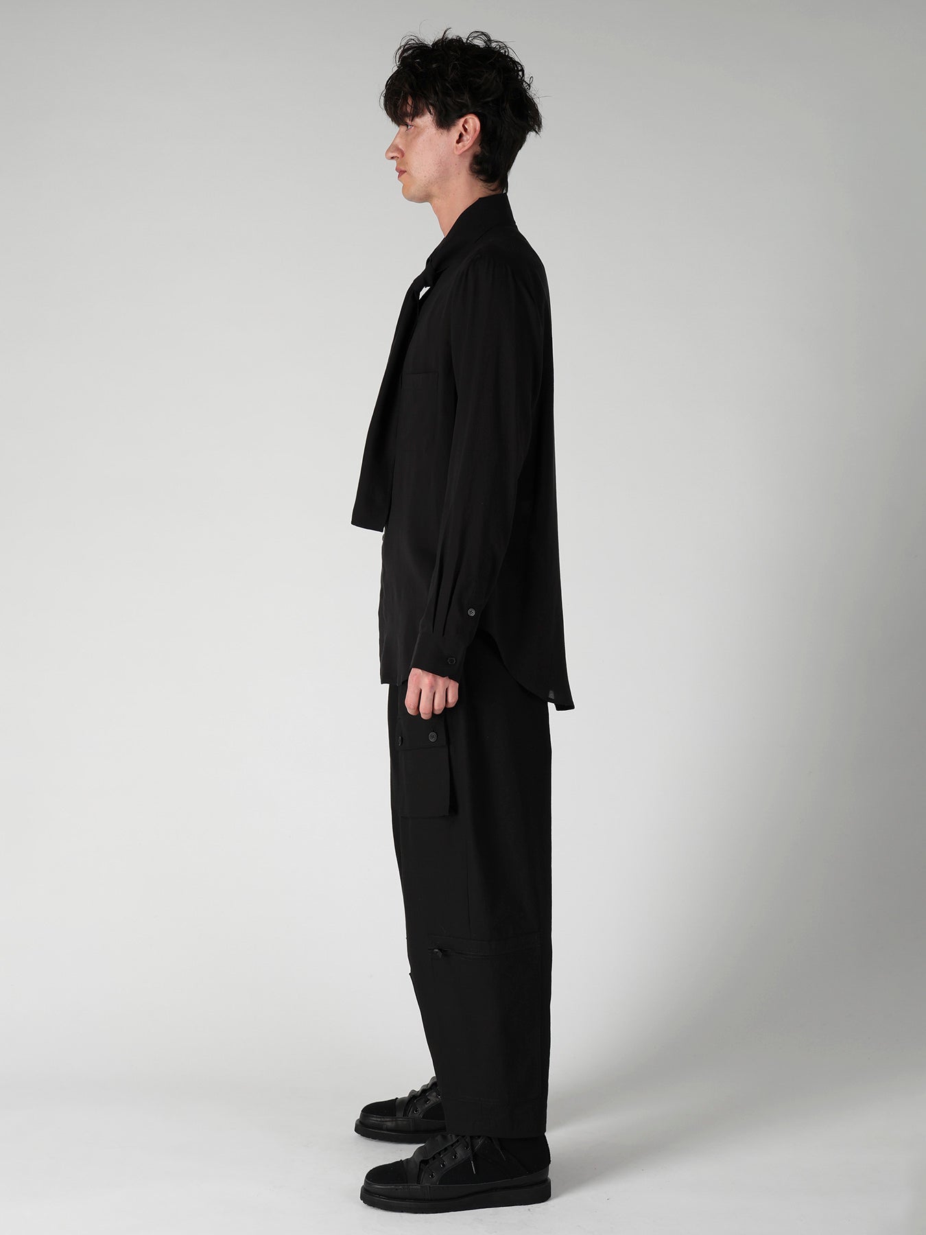 CELLULOSE LAWN SCARF COLLAR BLOUS