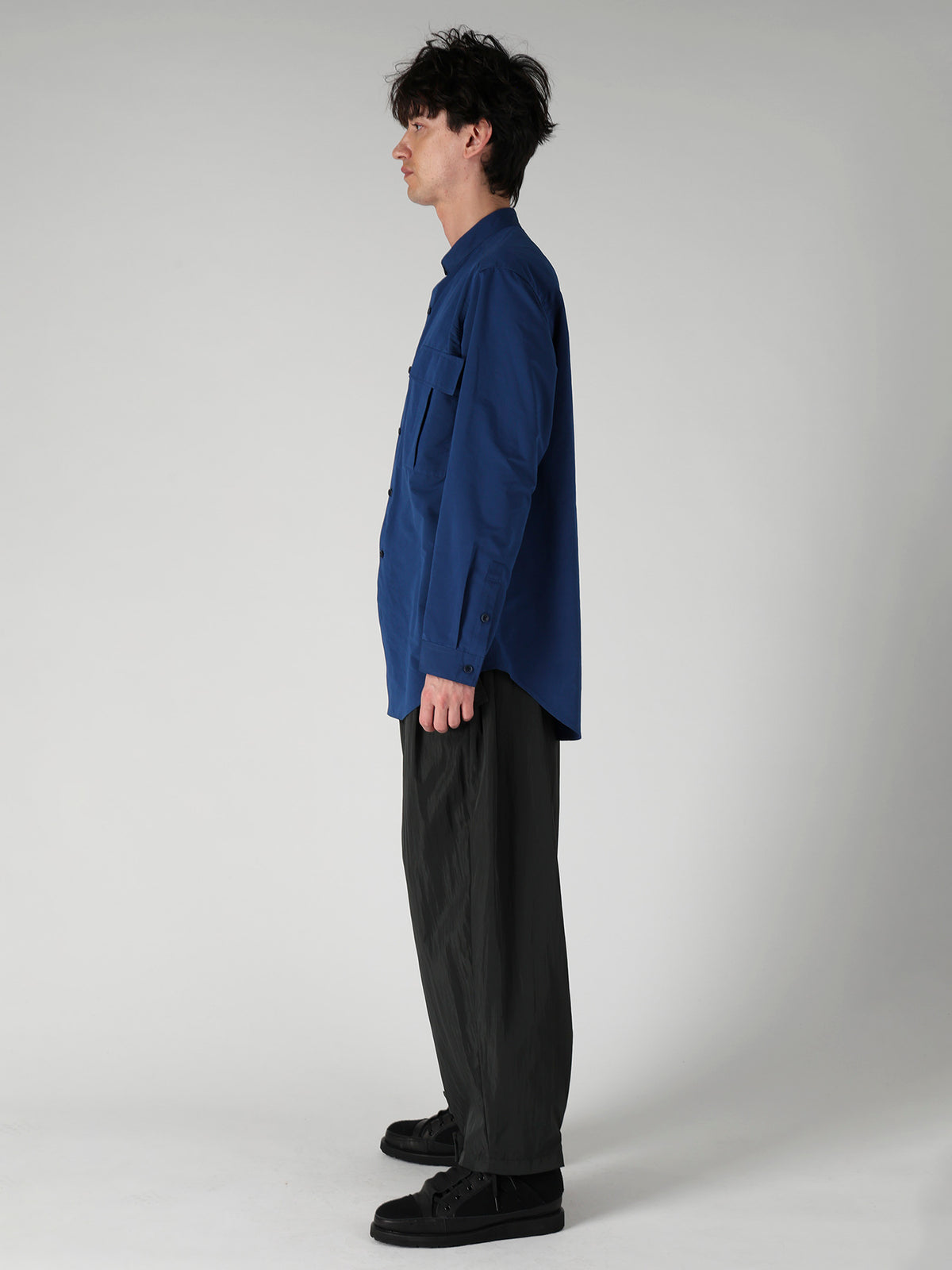 PE/NY SPLIT YARN TAFFETA POCKET DETAIL BLOUSE