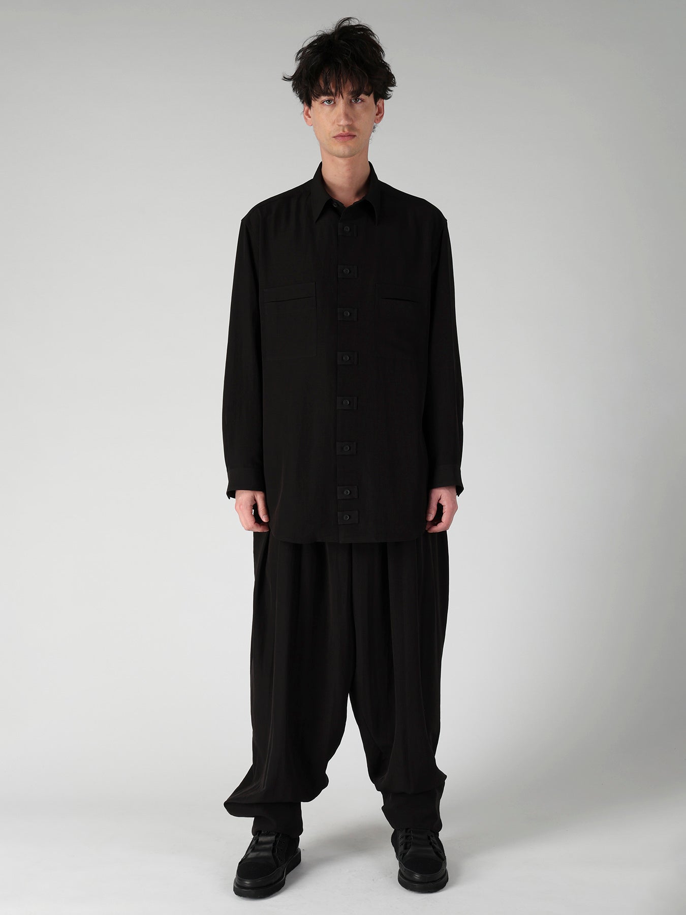 TA SLUB DE CHINE FRONT TAB SHIRT