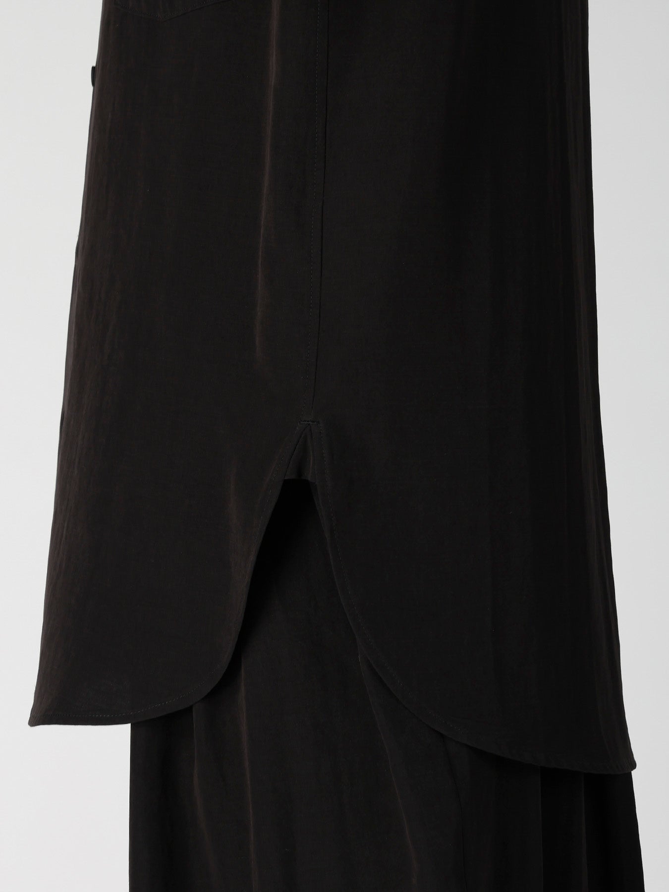 TA SLUB DE CHINE COLLAR TAB BLOUSE