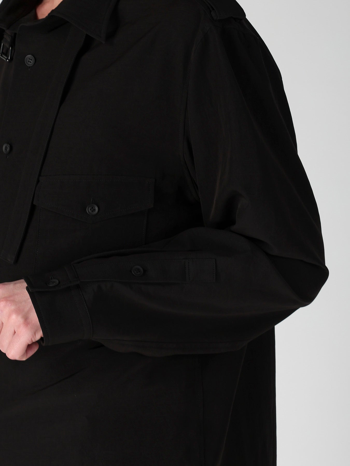 TA SLUB DE CHINE COLLAR TAB BLOUSE