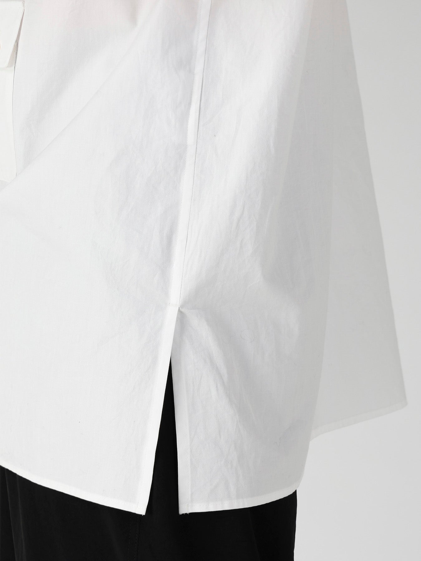 COTTON BROAD PEN POCKET DOUBLE COLLAR BLOUSE