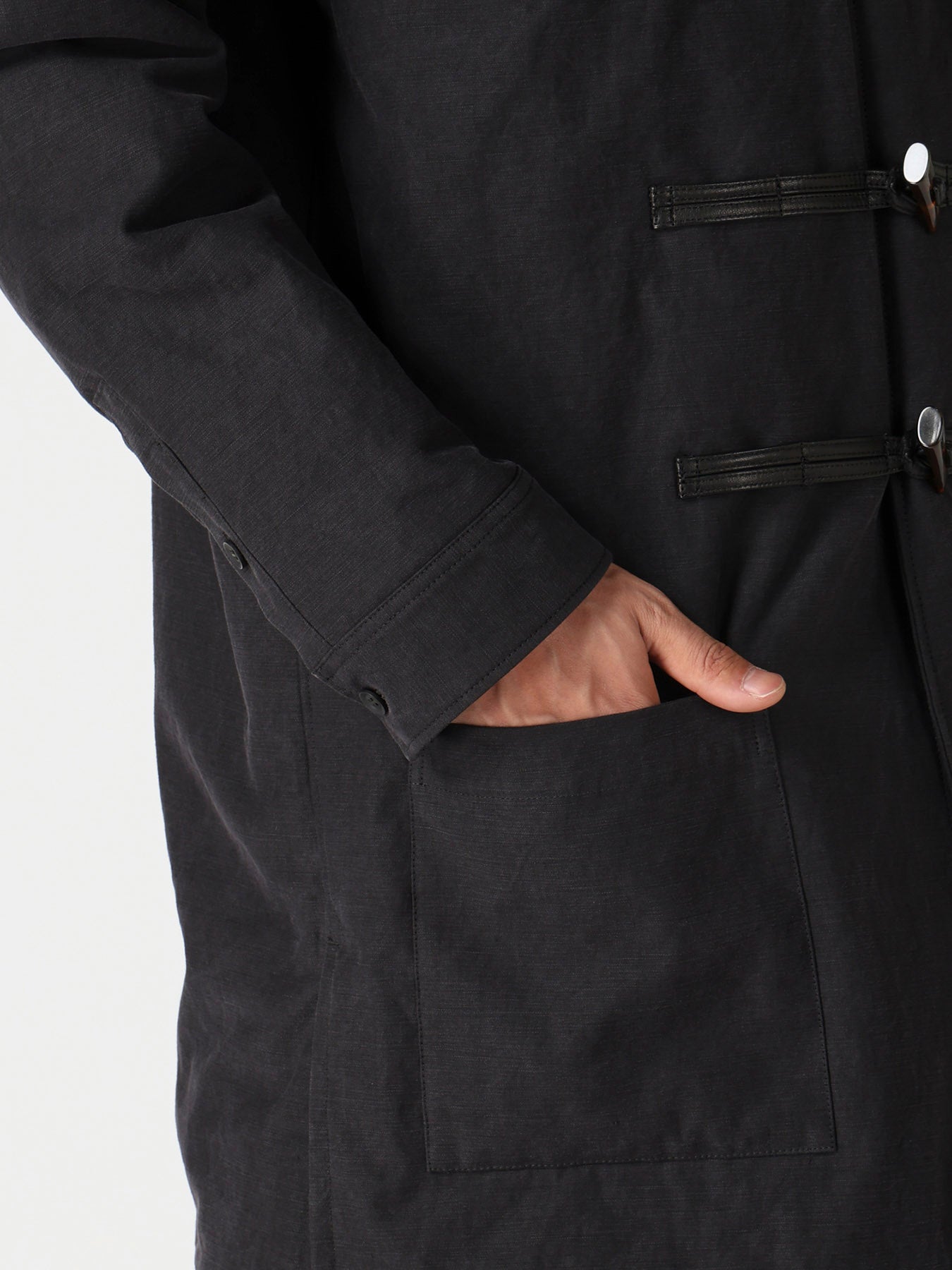 COTTON BACK SATIN PEELING PADDED TOGGLE BUTTON COAT