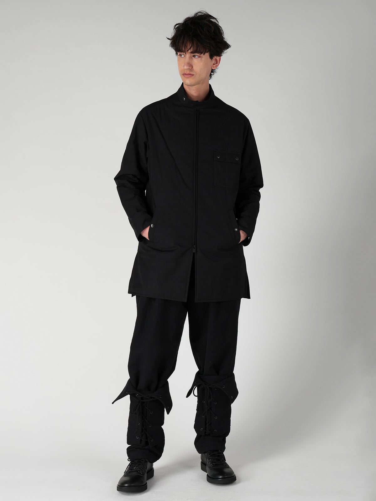 NY SPUN GABARDINE BLACK PADDED ZIP DOT BUTTON BLOUSE