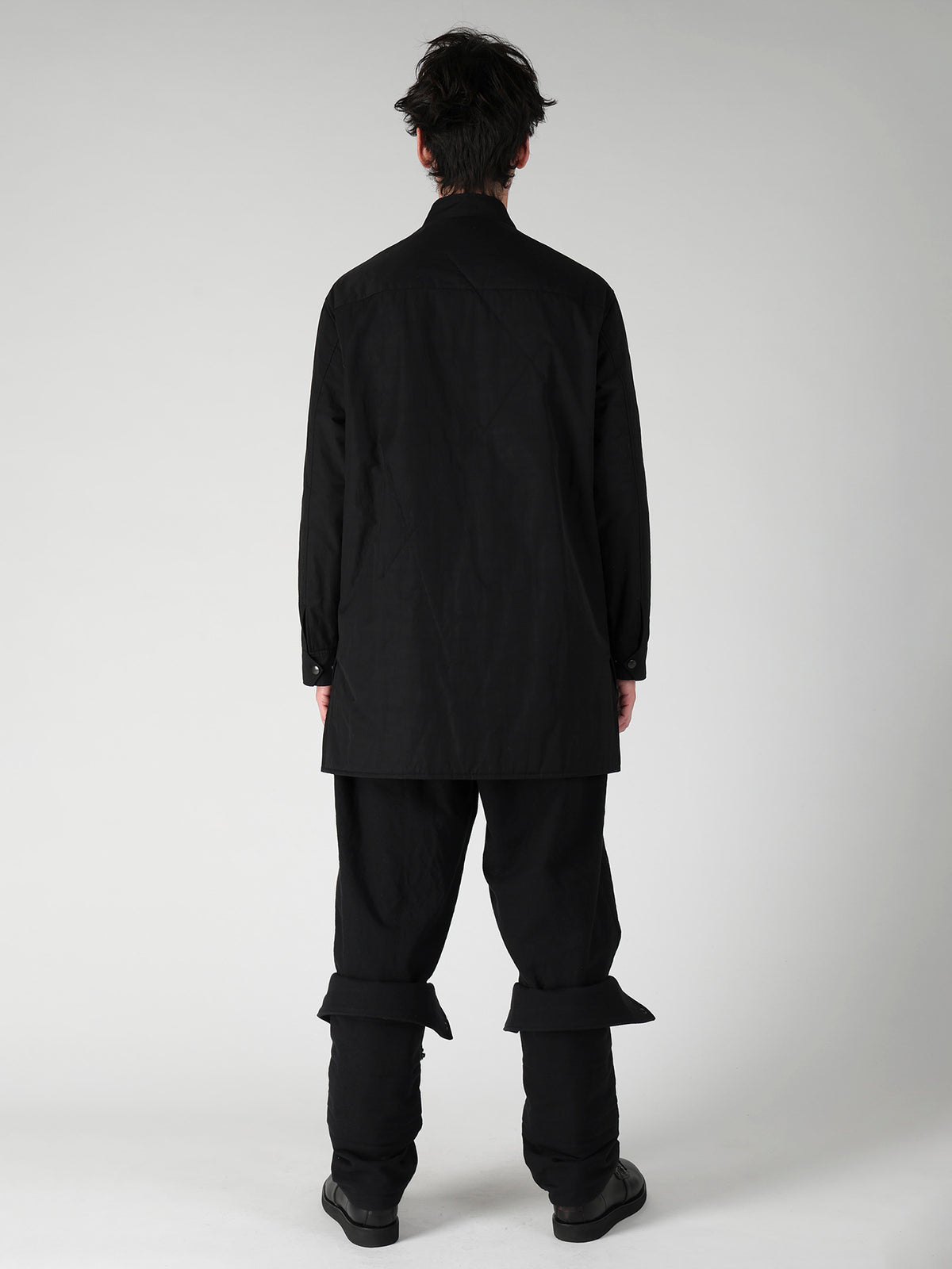 NY SPUN GABARDINE BLACK PADDED ZIP DOT BUTTON BLOUSE