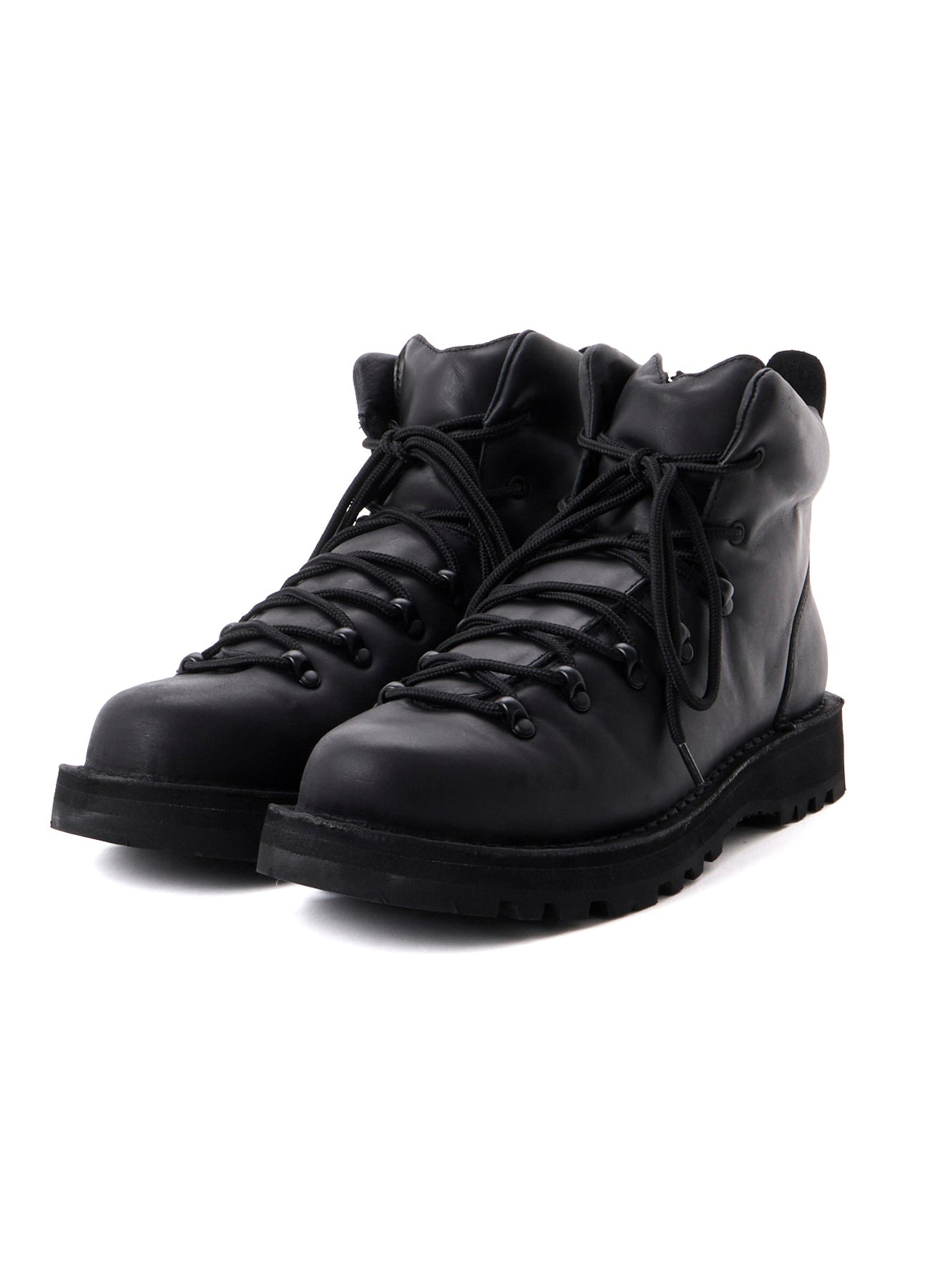 LEATHER SOFT OIL TREKKING BOOTS