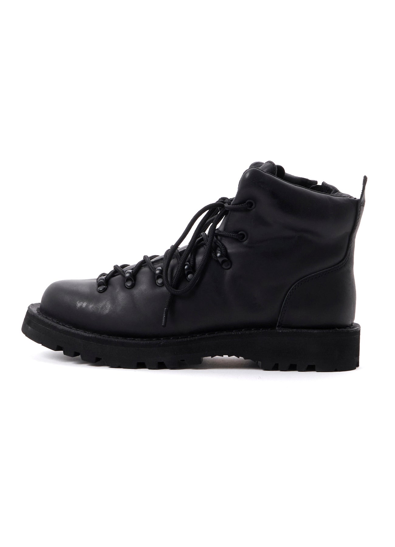 LEATHER SOFT OIL TREKKING BOOTS