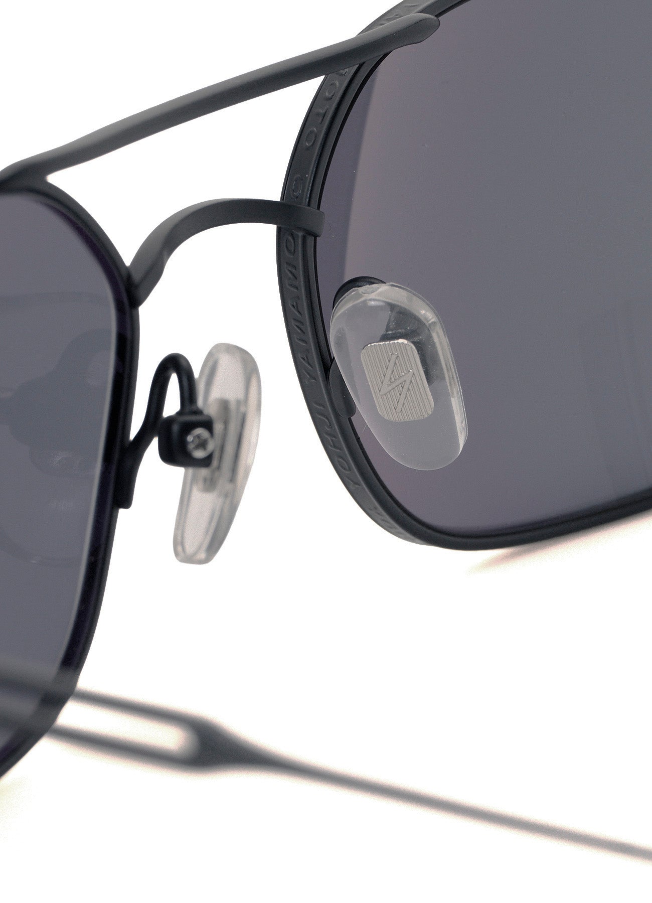 TITANIUM SUNGLASSES