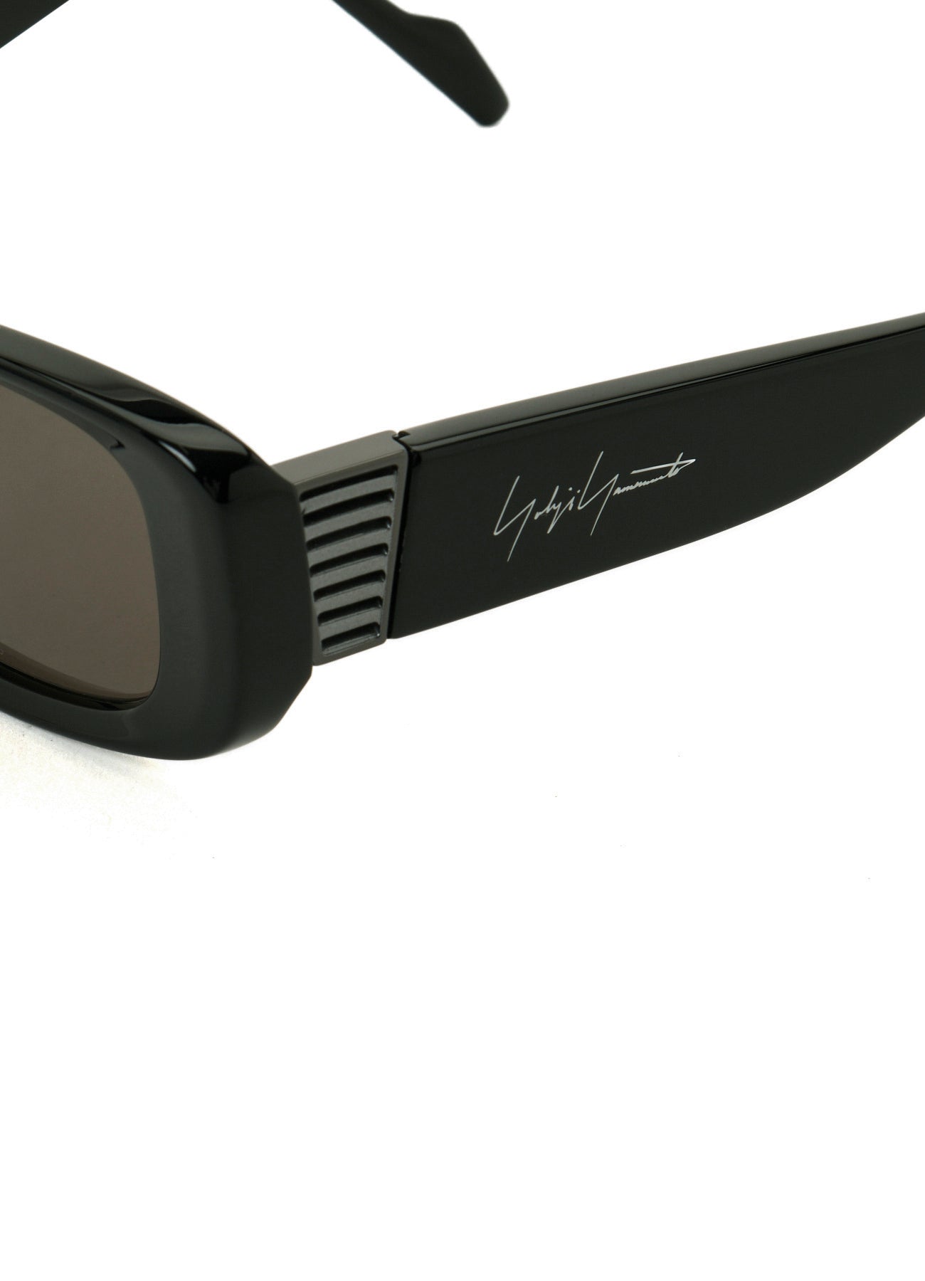 SUNGLASSES H