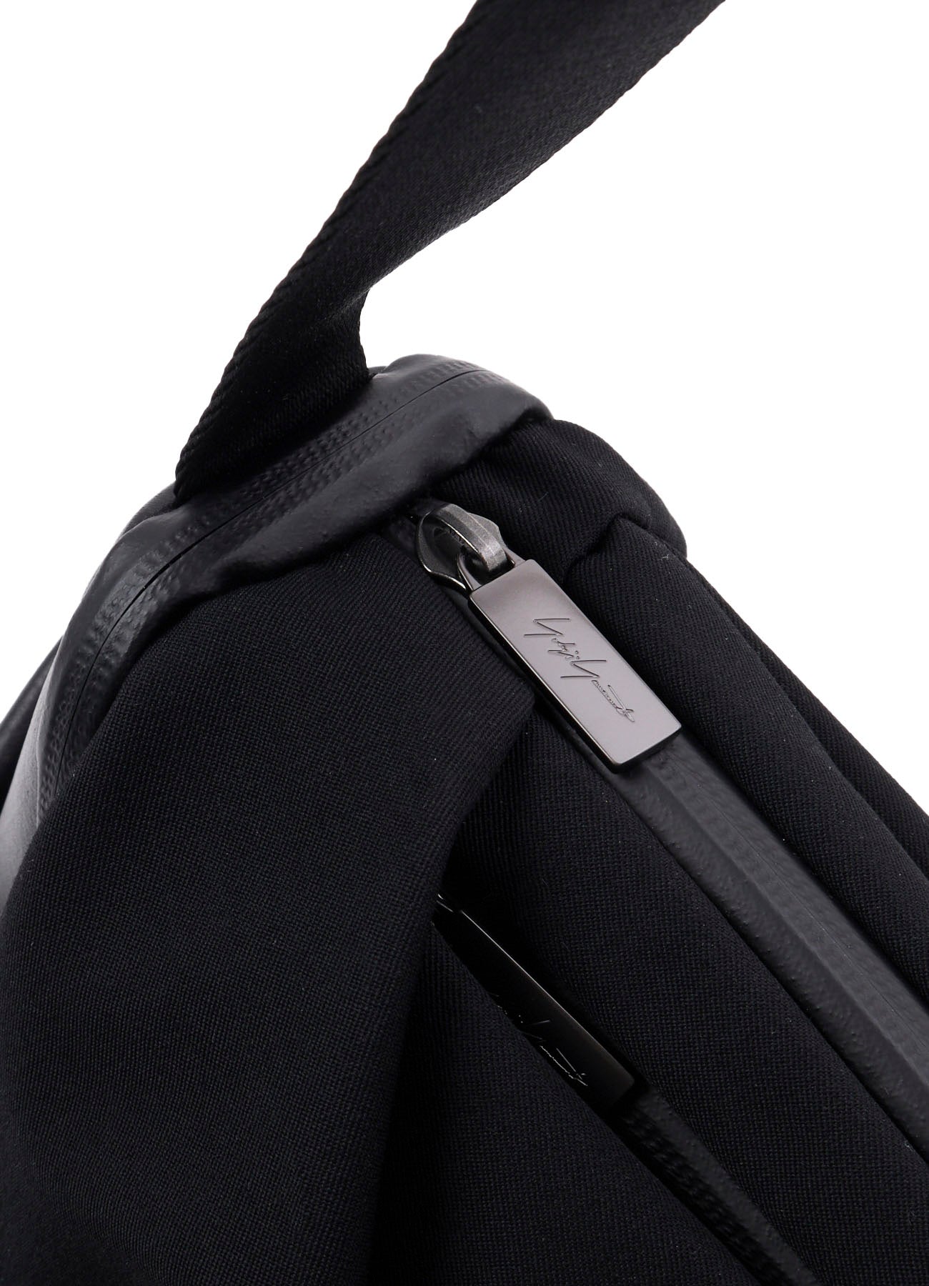 GB/LEA/NY-B DRAPE SACOCHE