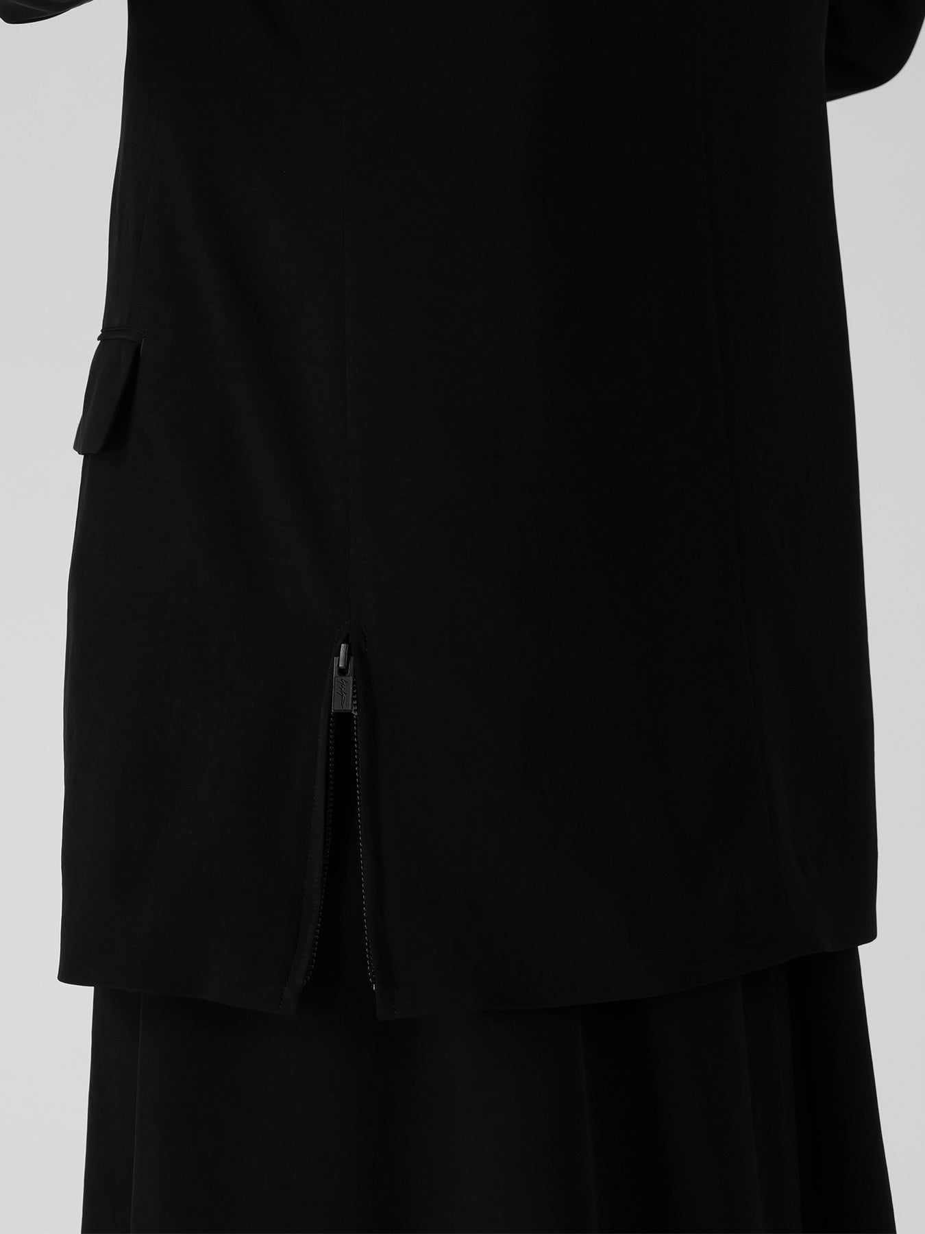 TA TUXEDO LEFT SIDE ZIP JACKET