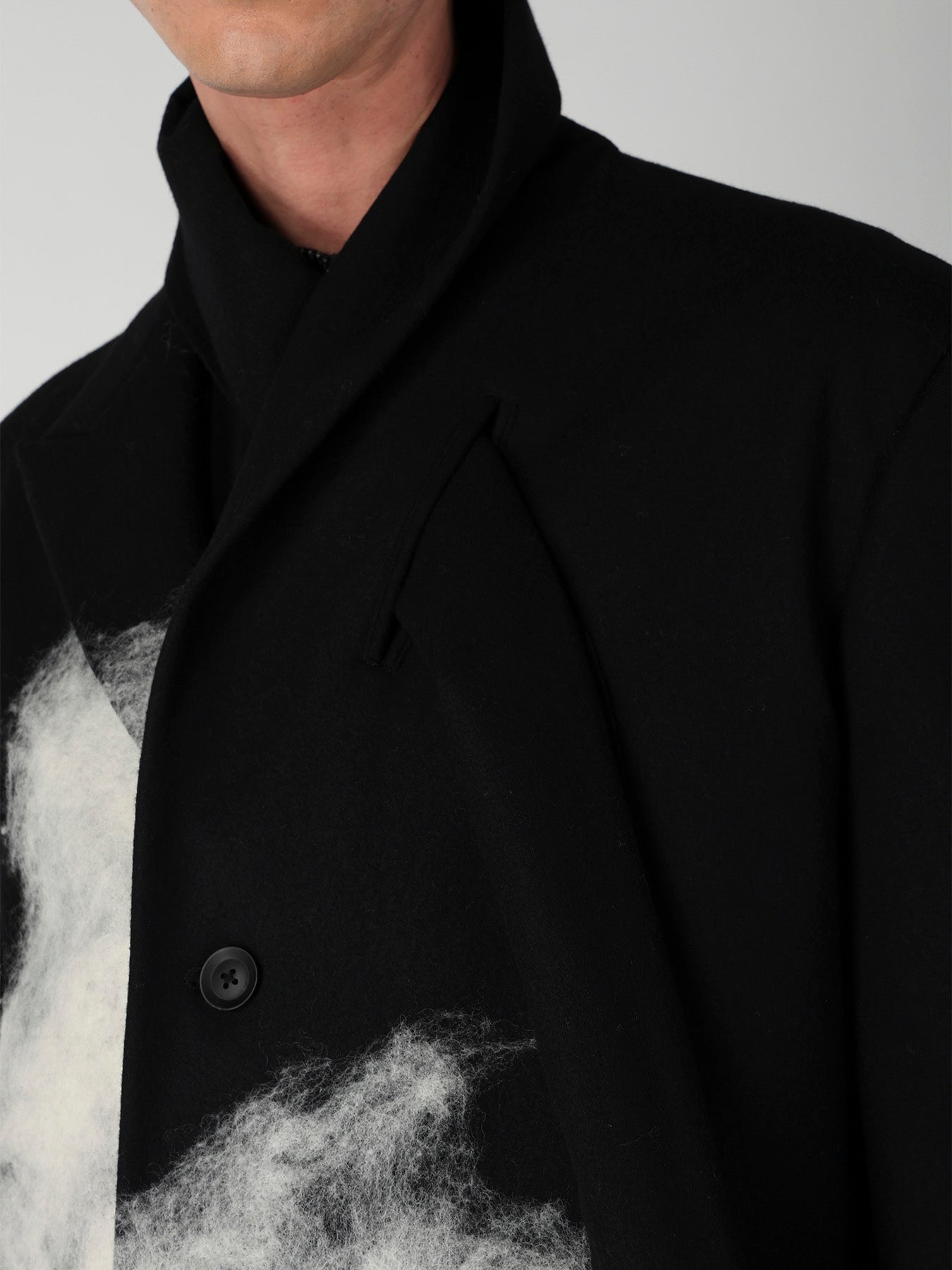 NEEDLE PUNCHED FLANNEL WHITE SCARF JACKET