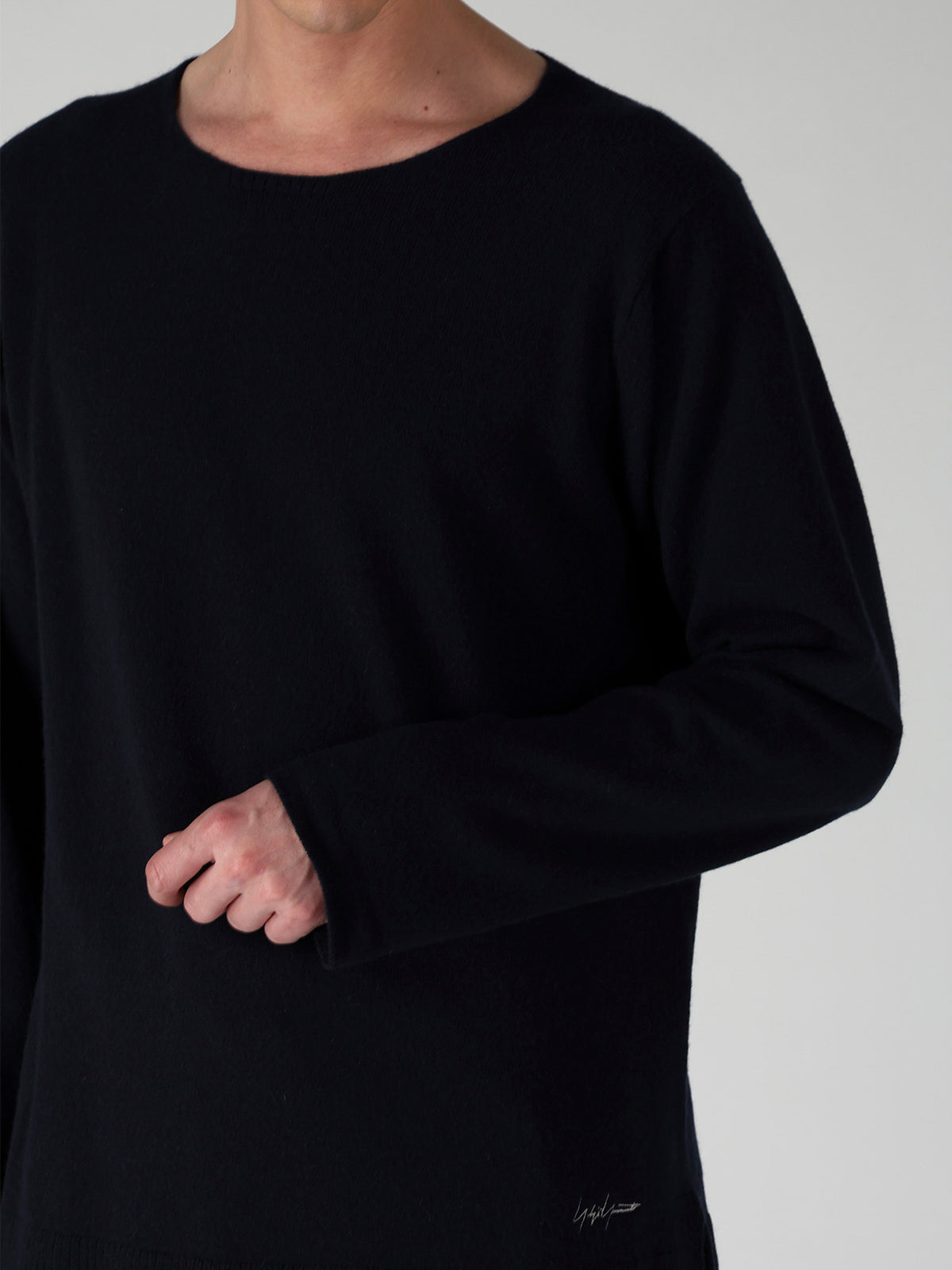 SINGLE JERSEY SIGNATURE EMBROIDERED KNIT