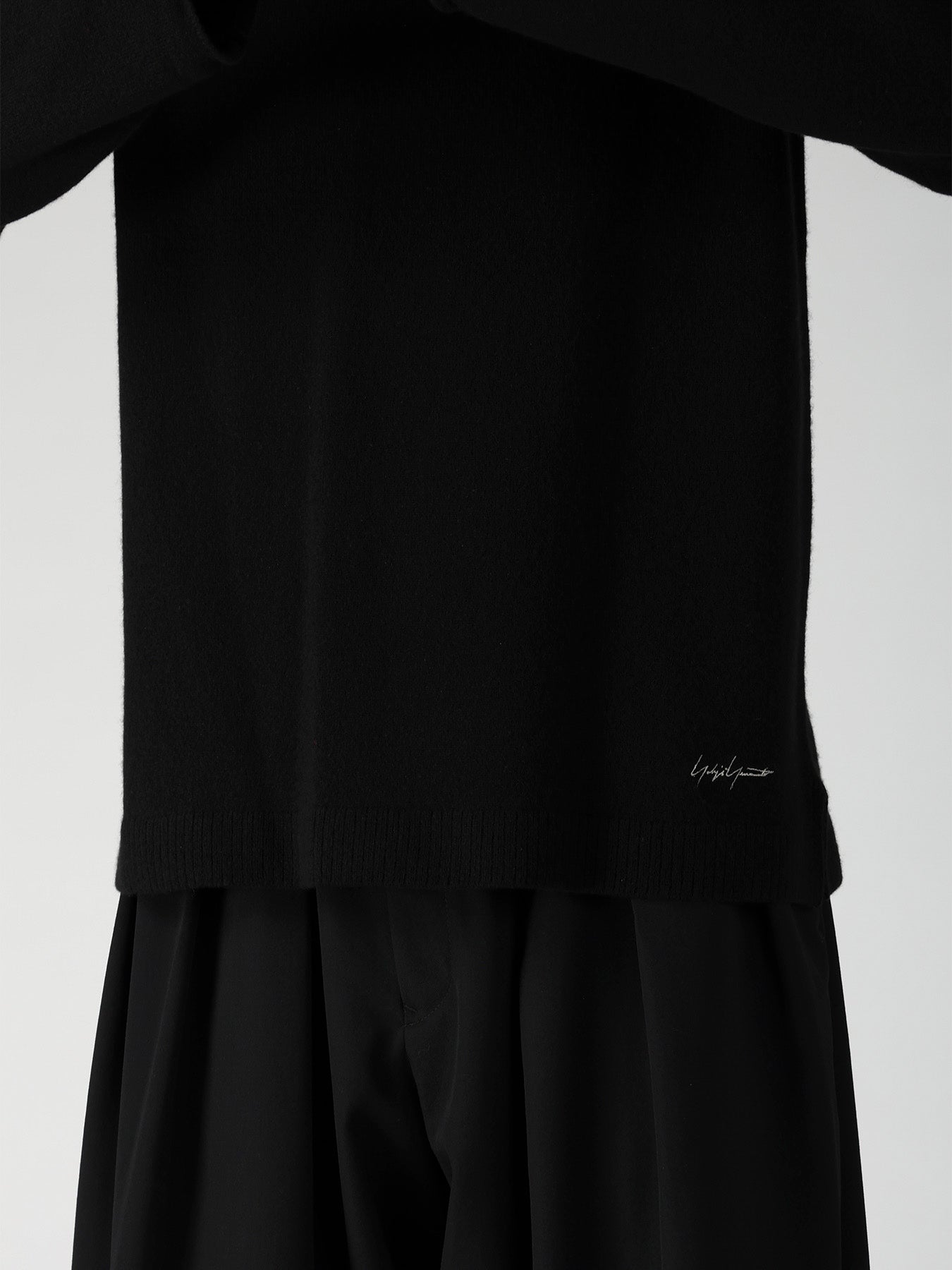 SINGLE JERSEY SIGNATURE EMBROIDERED KNIT – THE SHOP YOHJI YAMAMOTO