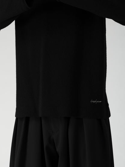 SINGLE JERSEY SIGNATURE EMBROIDERED KNIT