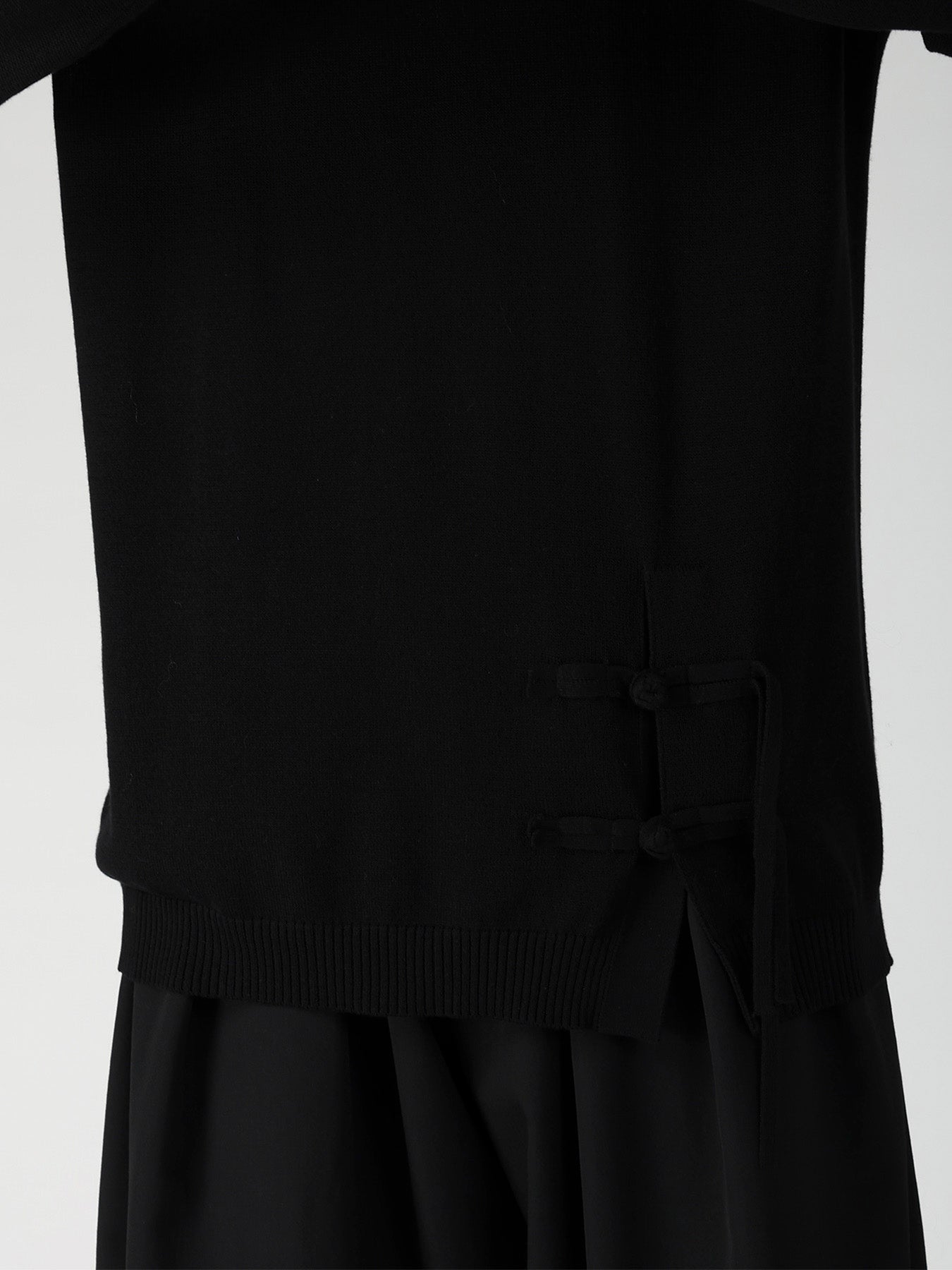 SINGLE JERSEY+CHINA BUTTON CHINA BUTTON ROUND NECK PO