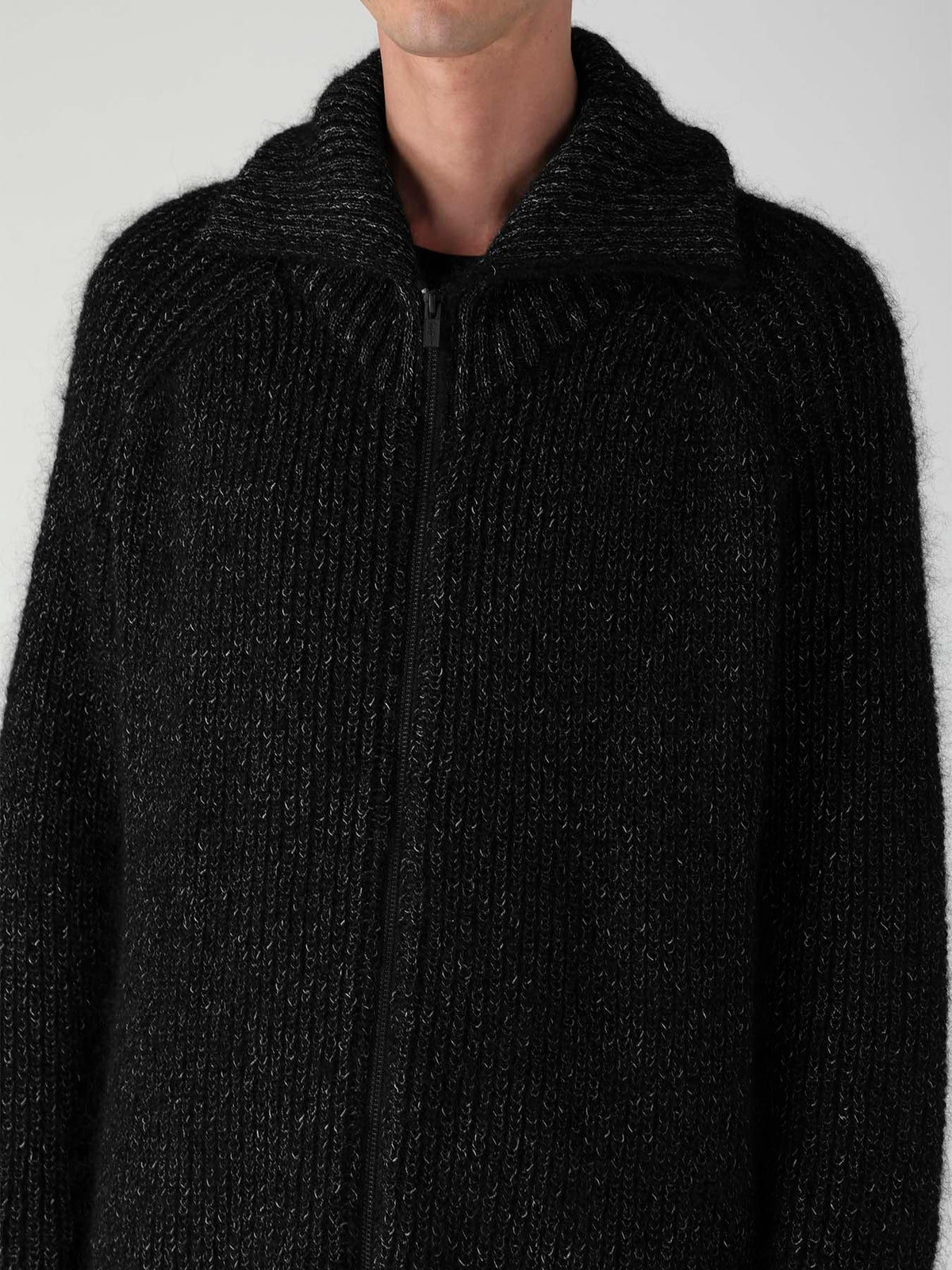 PLATING HALF CARDIGAN TURTLE NECK ZIP CARDIGAN
