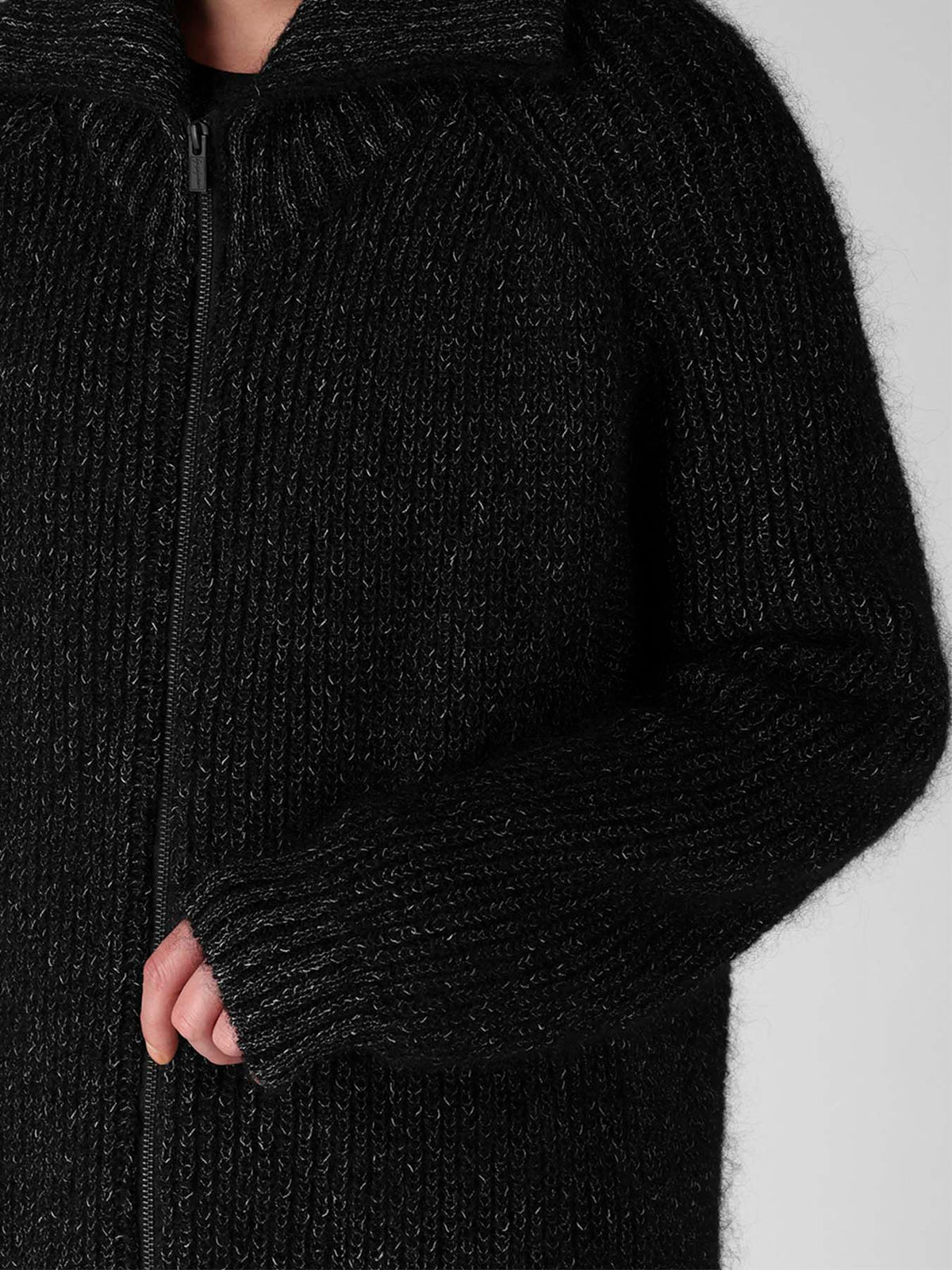 PLATING HALF CARDIGAN TURTLE NECK ZIP CARDIGAN