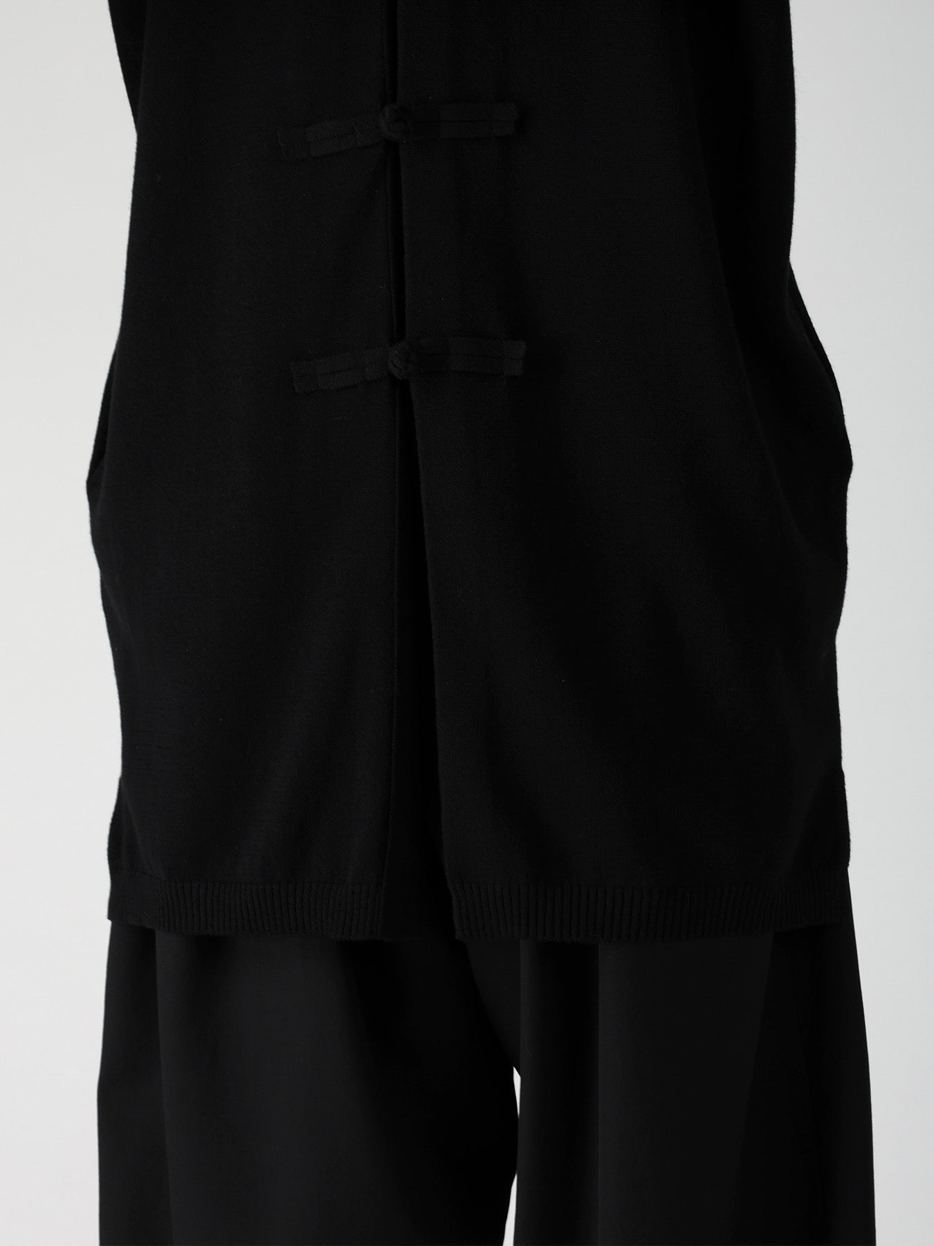 SINGLE JERSEY+CHINA BUTTON CHINA BUTTON ROUND NECK CD