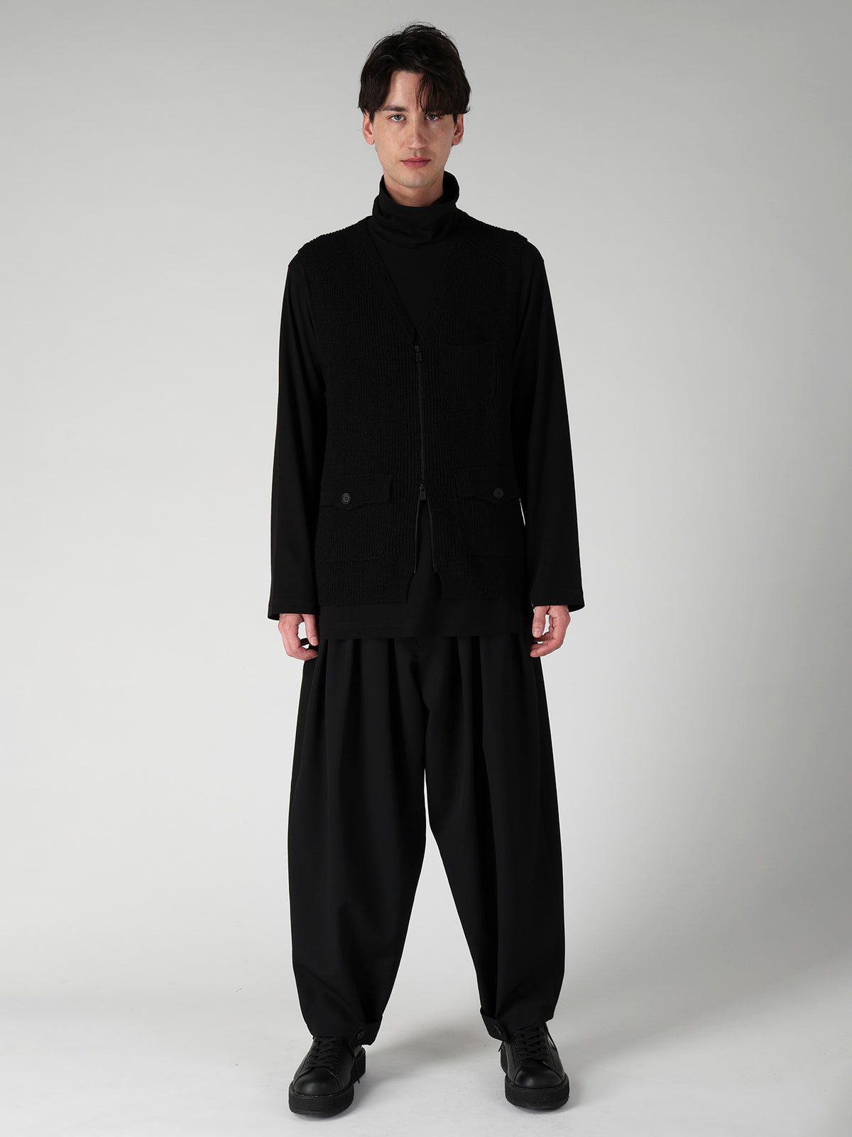 PARALLELED HALF CARDIGAN POCKET DETAIL ZIP VEST