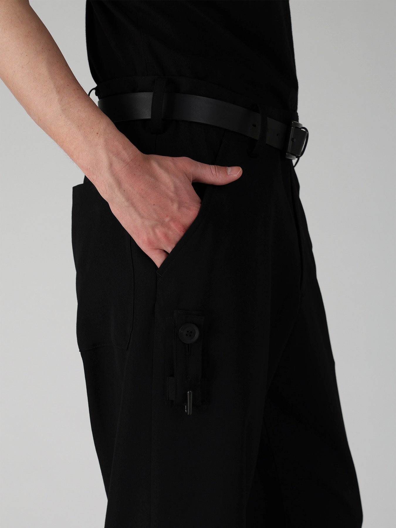 RE GABARDINE HOOK PANTS