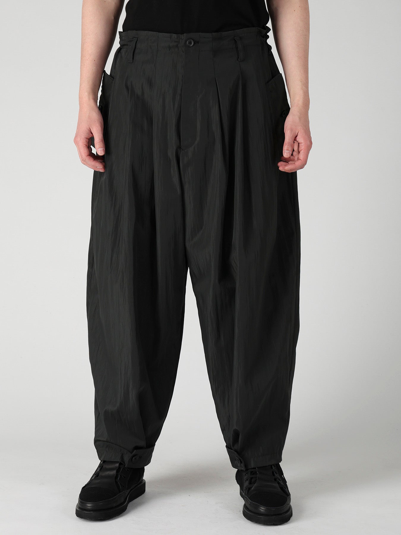 90s y's Yohji yamamoto NYLON ブレンド Slacks TWILL VINTAGE NY GREEN FLAP WIDE TUCK PANTS – THE SHOP YOHJI YAMAMOTO