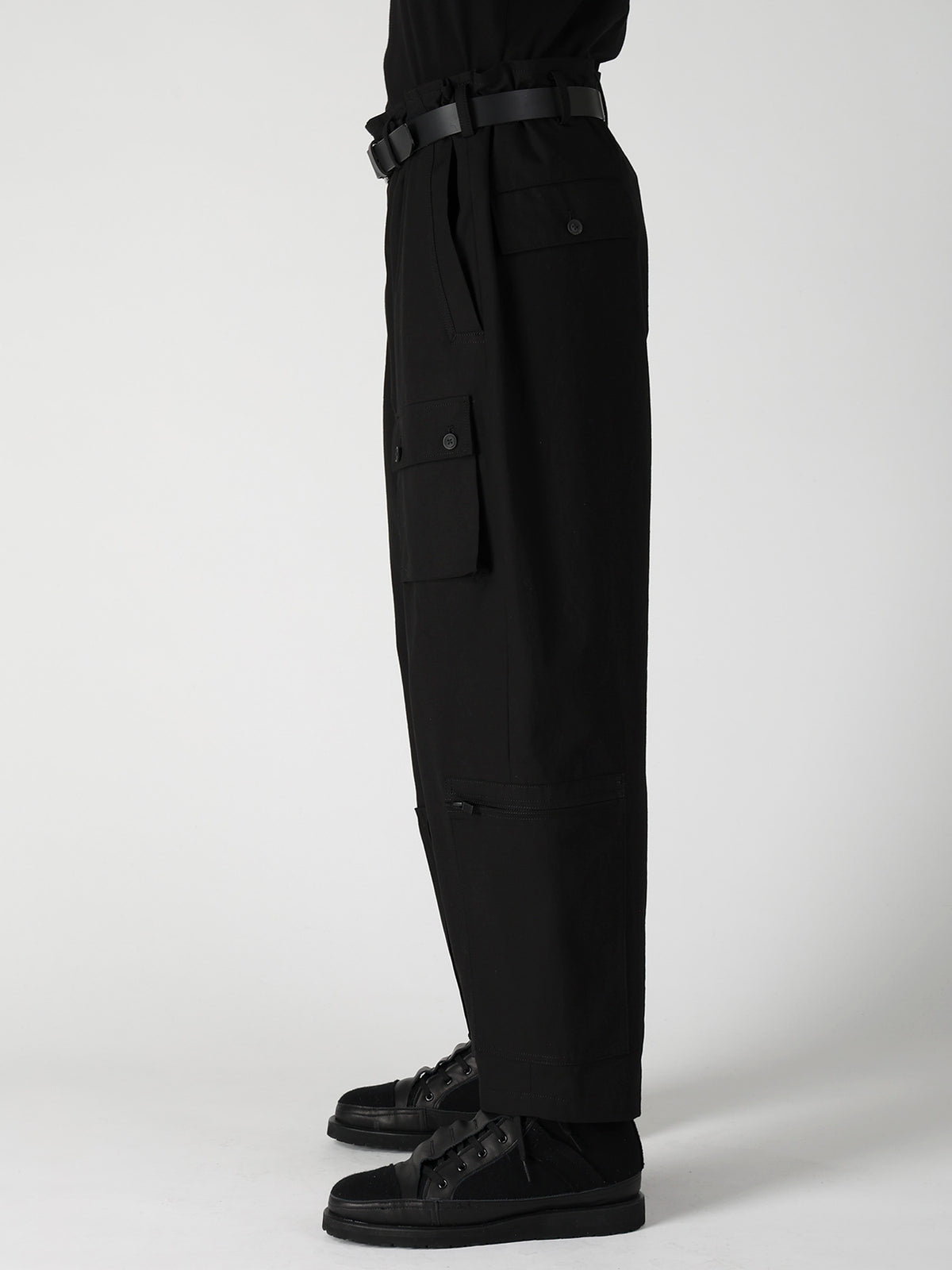 C/ RIP STOP MILITALLY ZIP PANTS