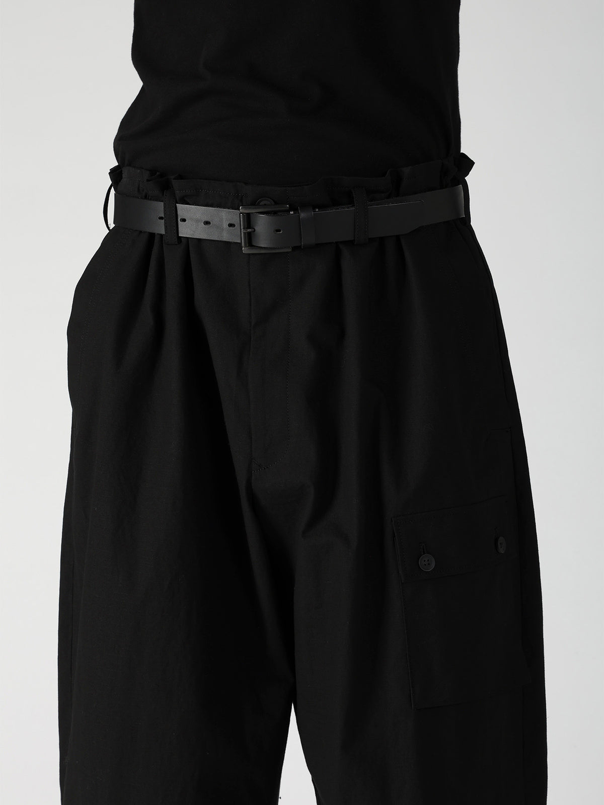 C/ RIP STOP MILITALLY ZIP PANTS