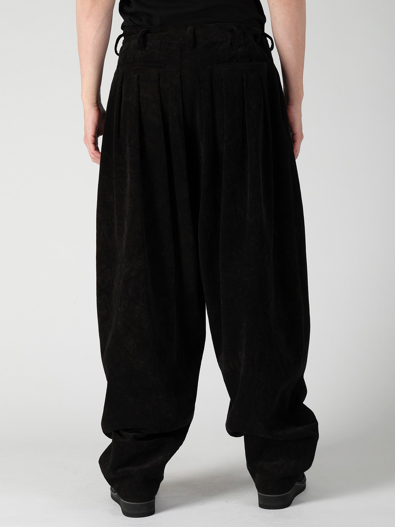 C/RY CORDUROY PIGMENT WASH STACKED HEM PANTS
