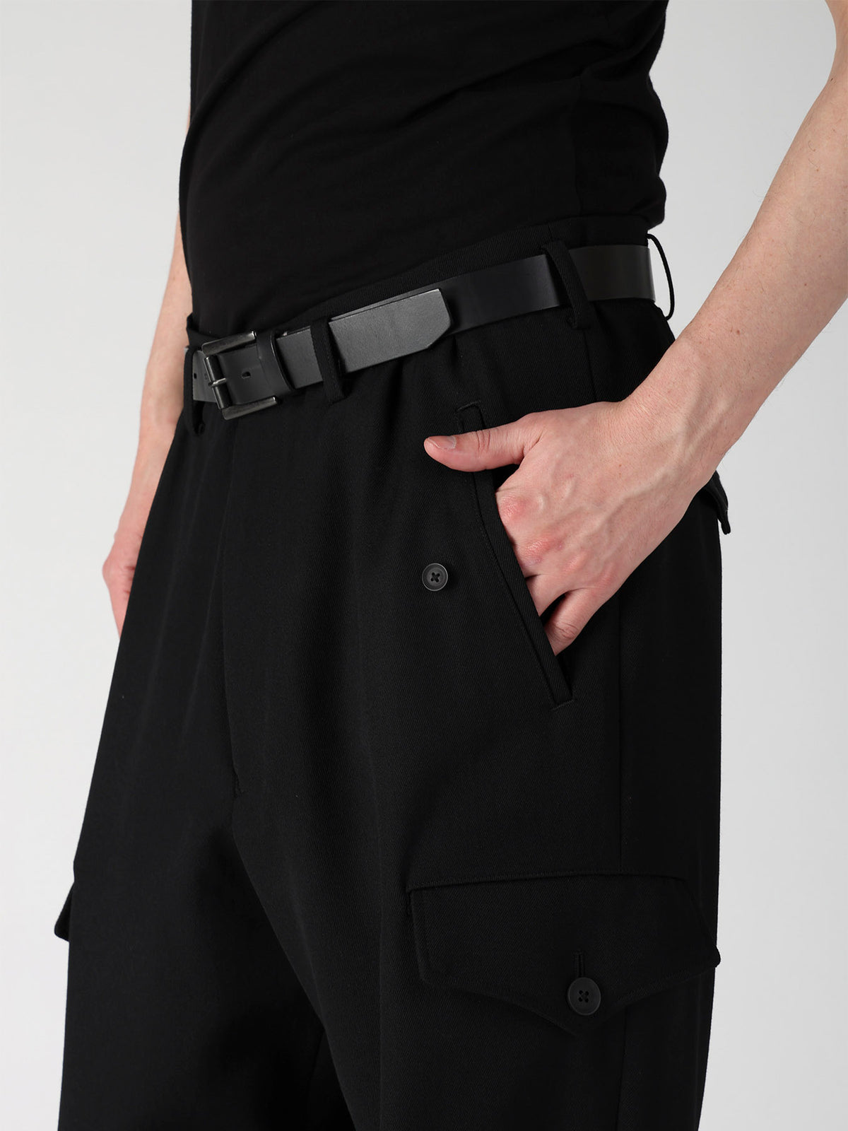 ARMY GABARDINE LACE UP HEM PANTS